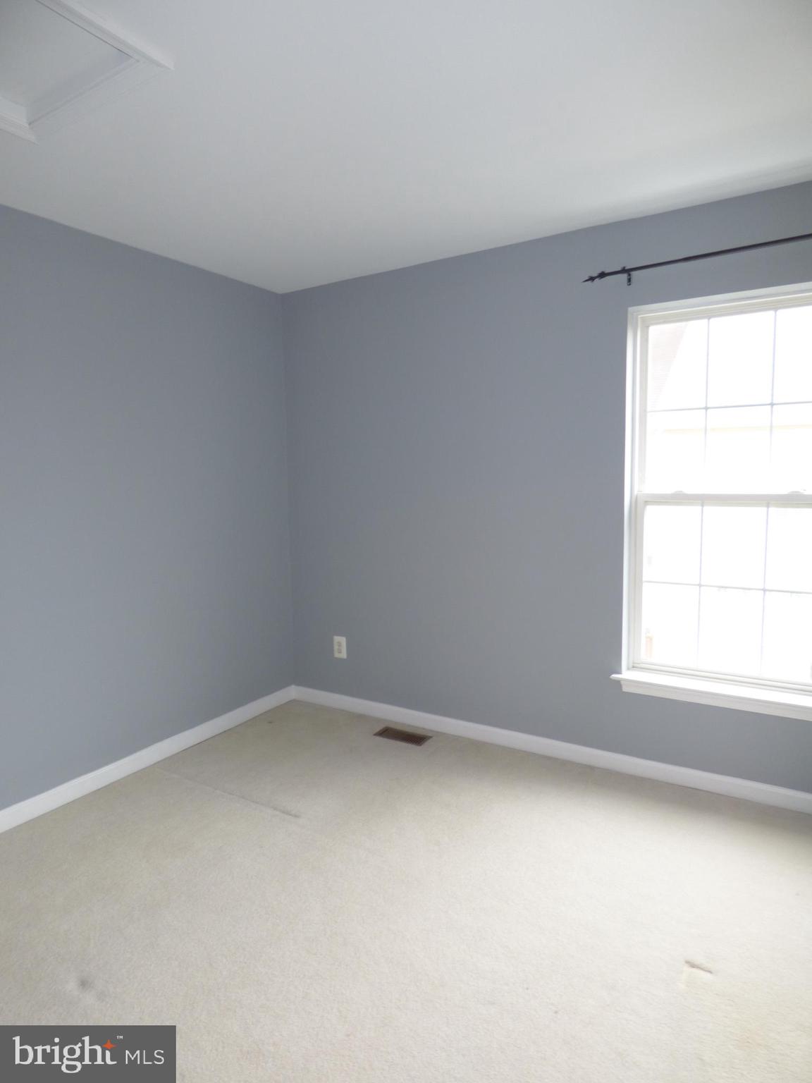 OLD TOWN GREENS - Residential Lease