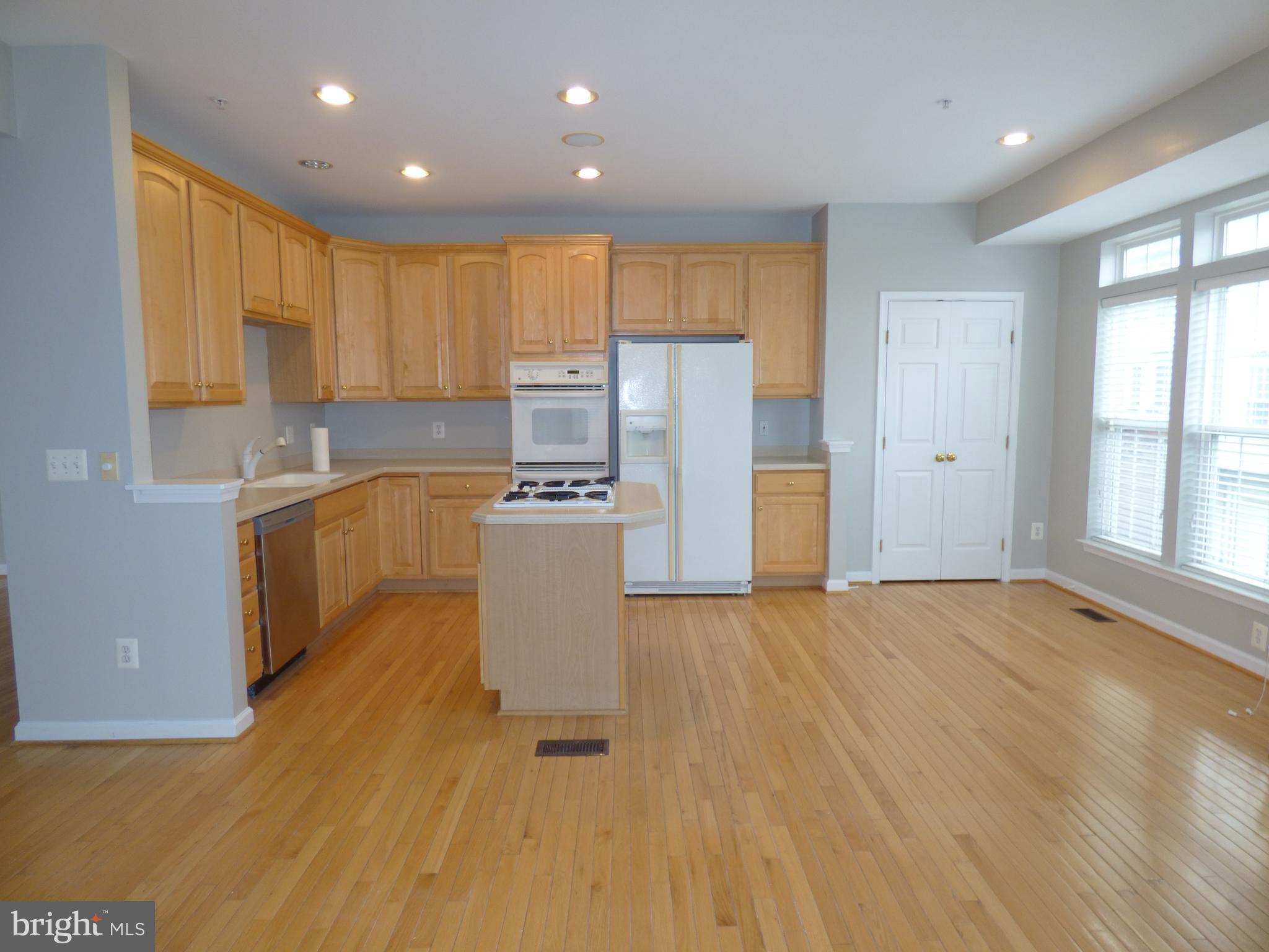OLD TOWN GREENS - Residential Lease