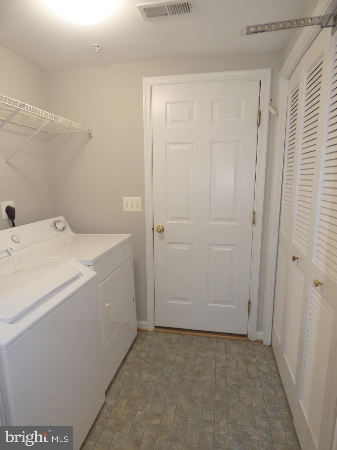 OLD TOWN GREENS - Residential Lease
