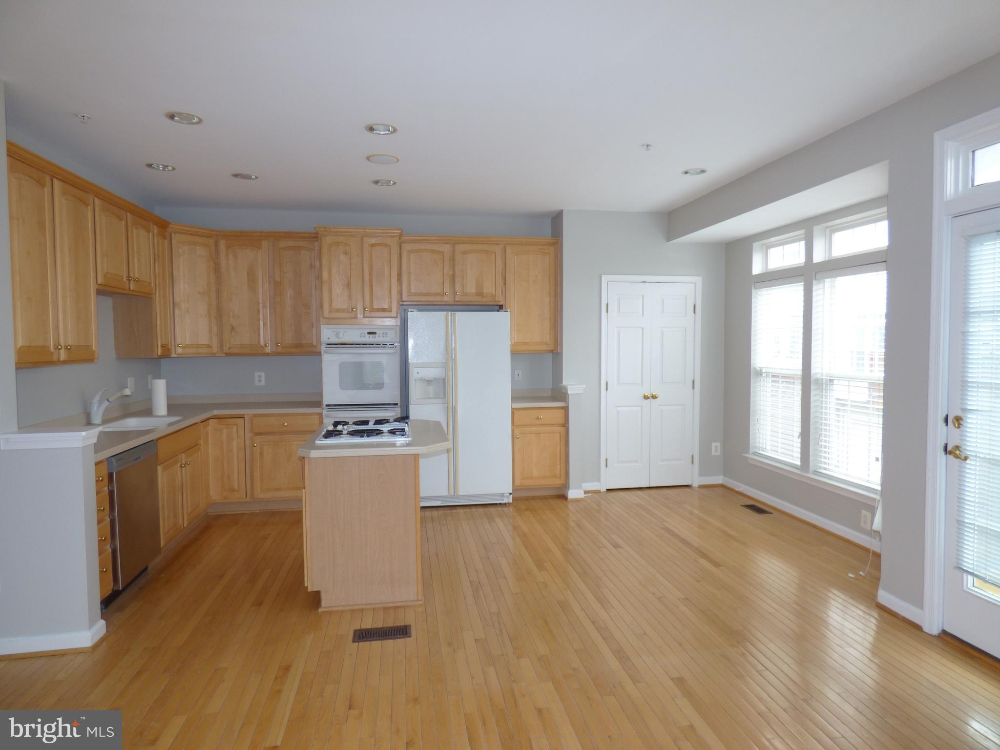 OLD TOWN GREENS - Residential Lease