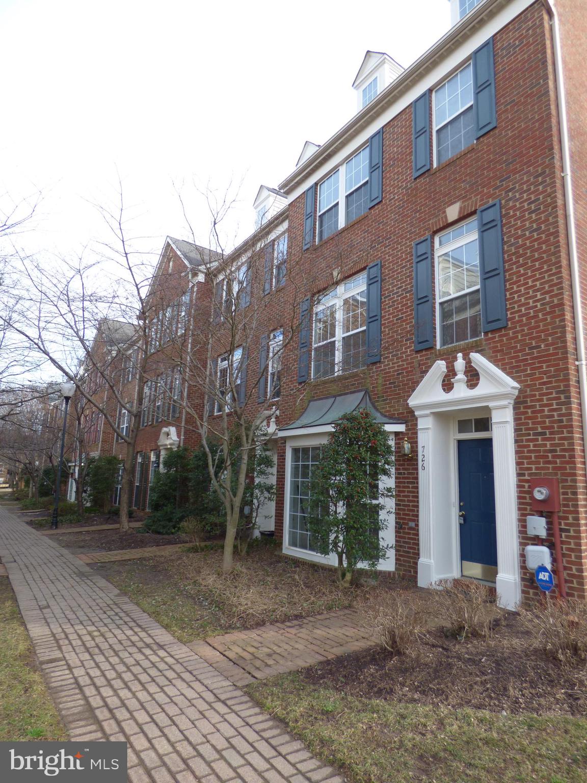 OLD TOWN GREENS - Residential Lease