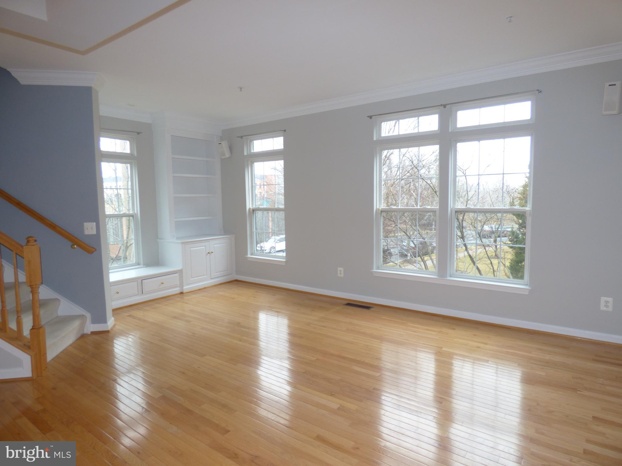 OLD TOWN GREENS - Residential Lease