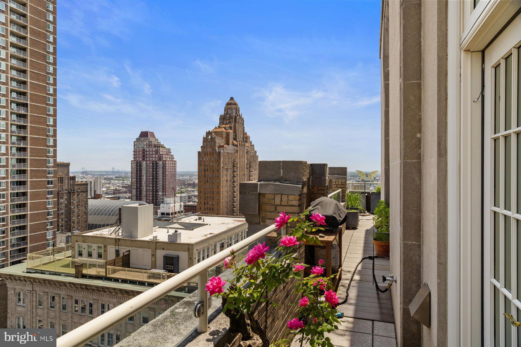 RITTENHOUSE SQUARE - Residential