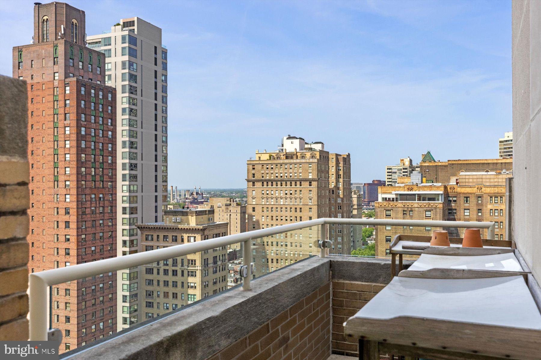 RITTENHOUSE SQUARE - Residential