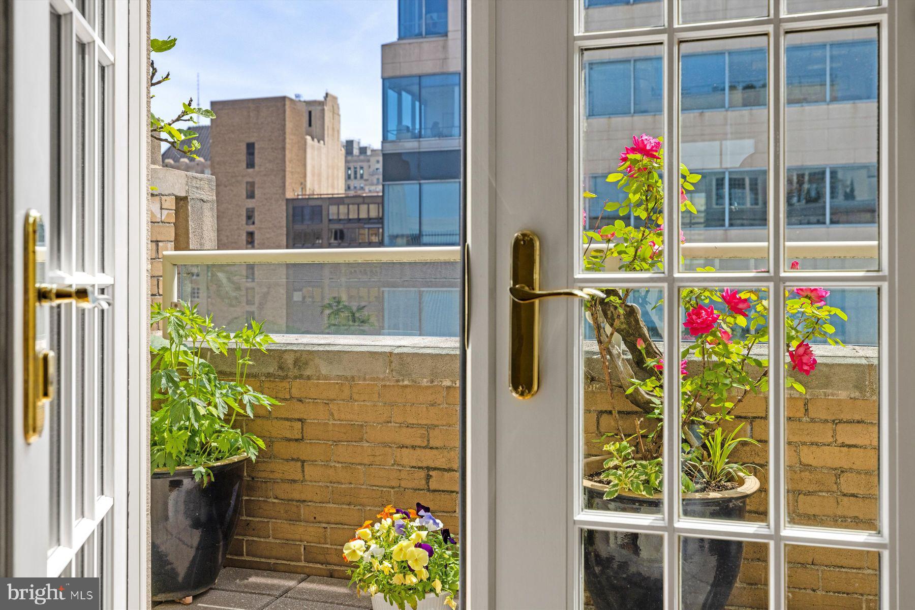 RITTENHOUSE SQUARE - Residential