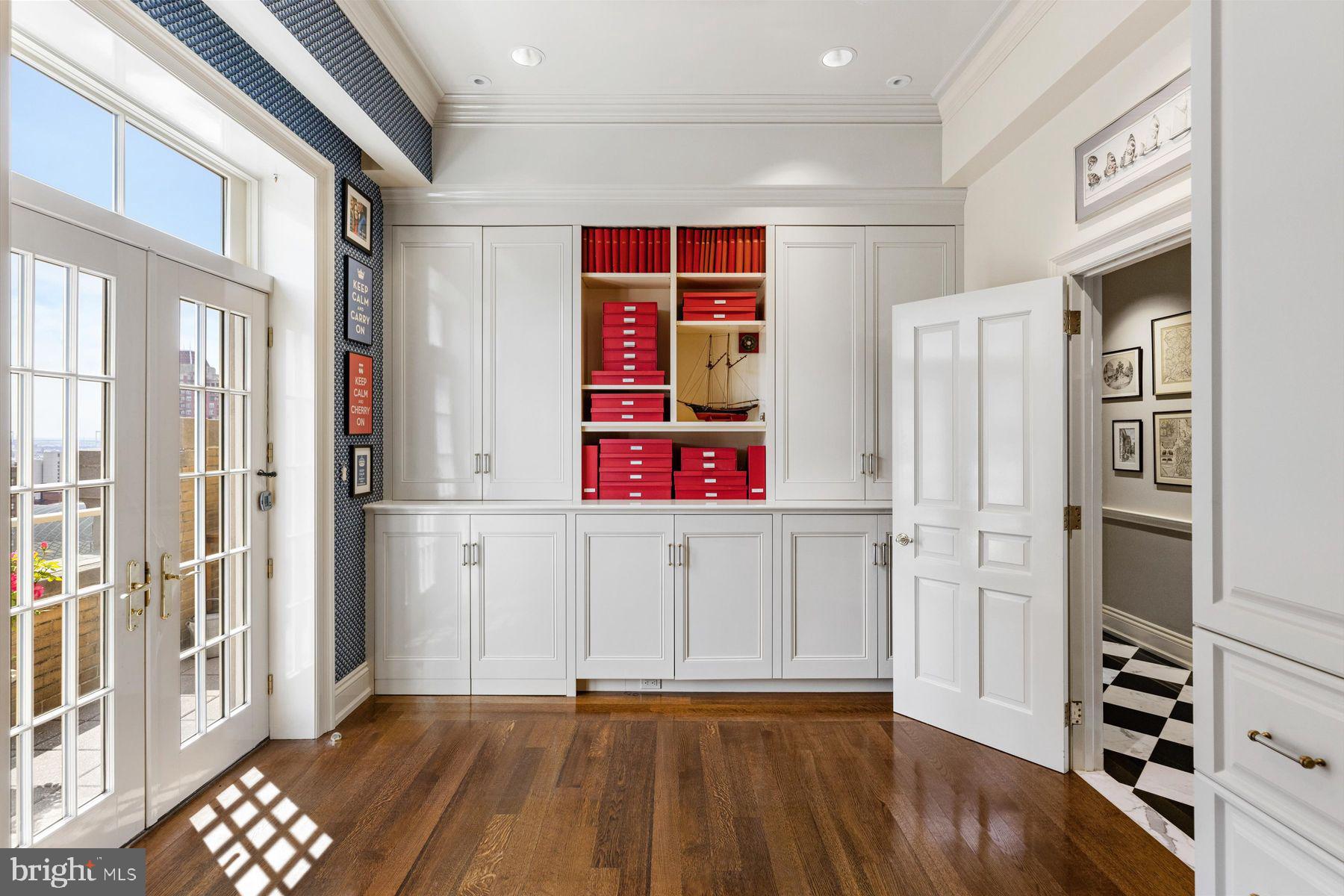 RITTENHOUSE SQUARE - Residential