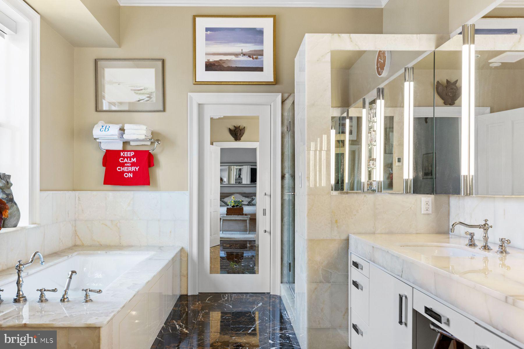 RITTENHOUSE SQUARE - Residential