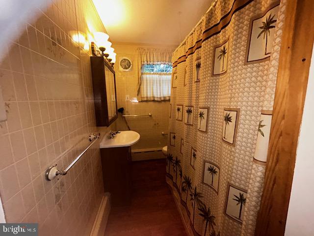 3330 PRICETOWN ROAD