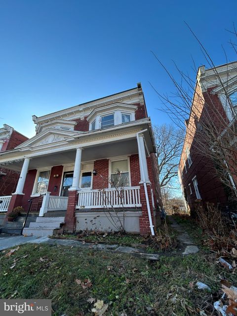 806 N 18TH HARRISBURG PA 17103