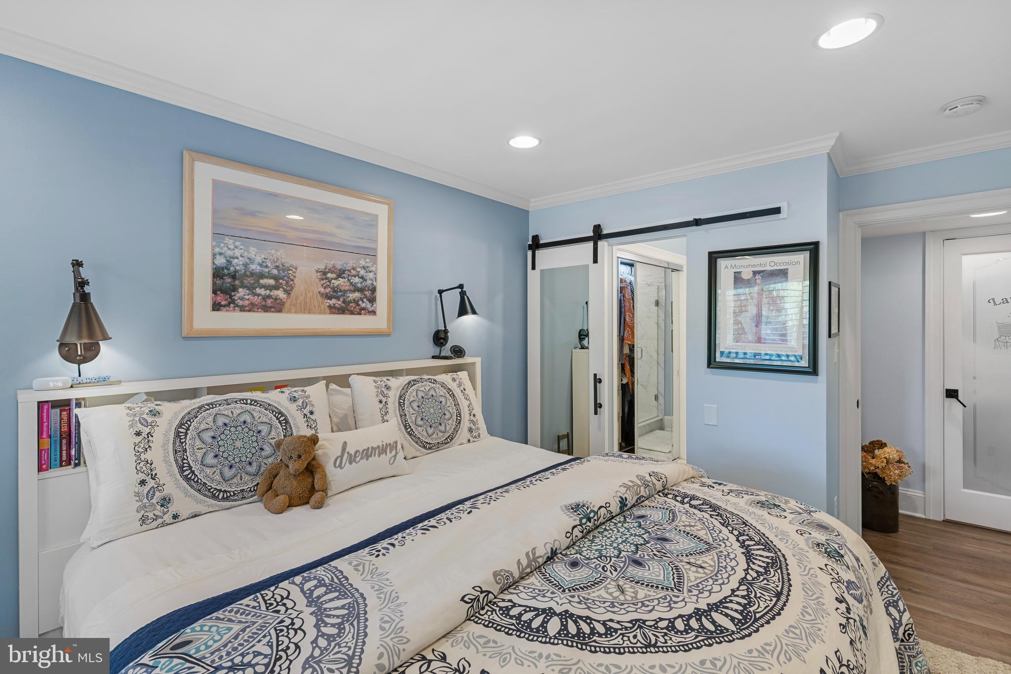 SEVERN HOUSE - Residential