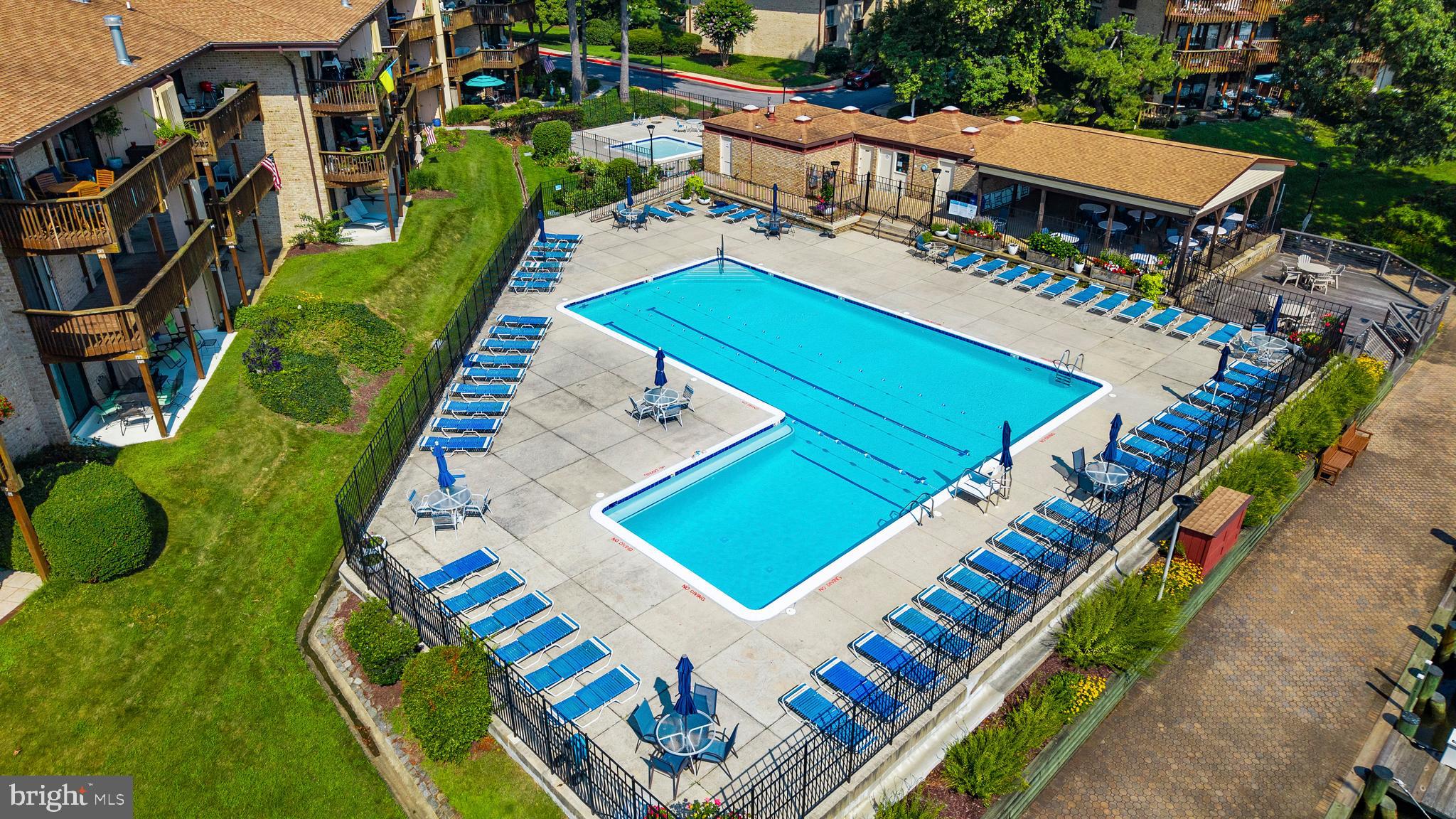 SEVERN HOUSE - Residential