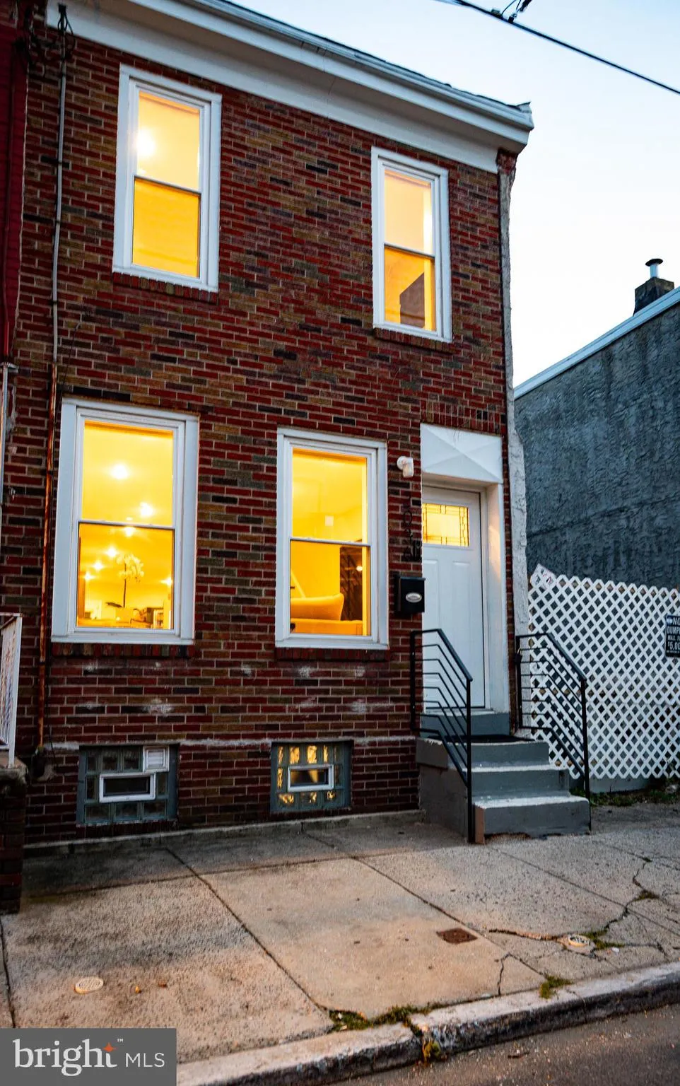 Philadelphia, Pennsylvania 19146, United States, 2 Bedrooms Bedrooms, ,3 BathroomsBathrooms,Residential,Active,233338