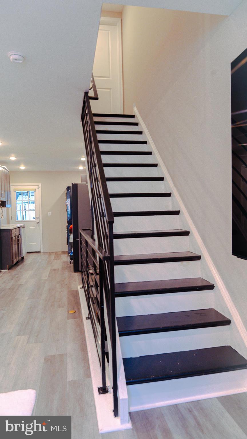 POINT BREEZE - Residential