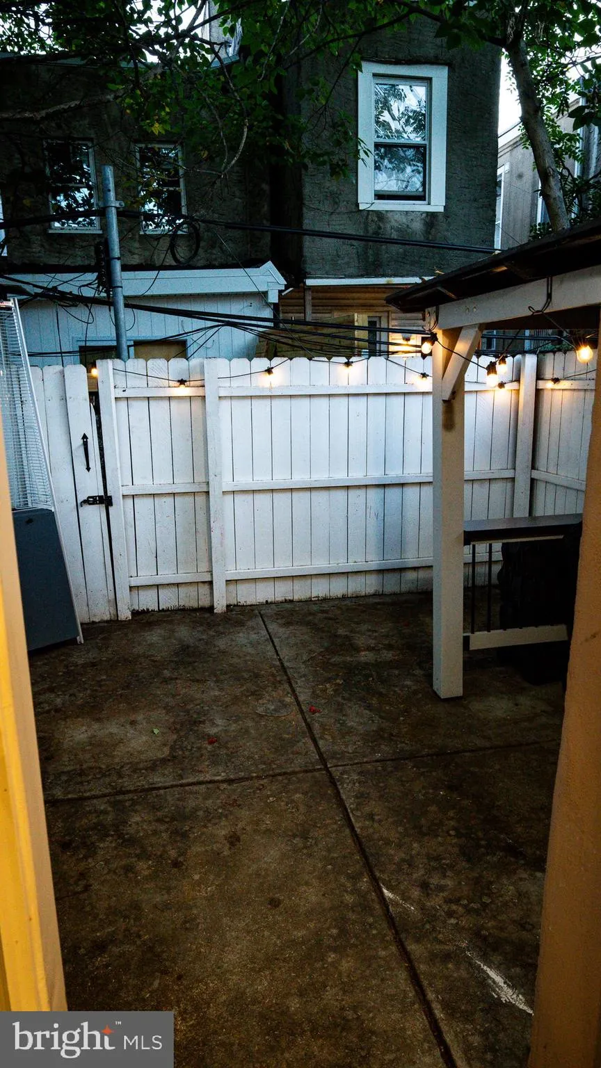 Philadelphia, Pennsylvania 19146, United States, 2 Bedrooms Bedrooms, ,3 BathroomsBathrooms,Residential,Active,233338