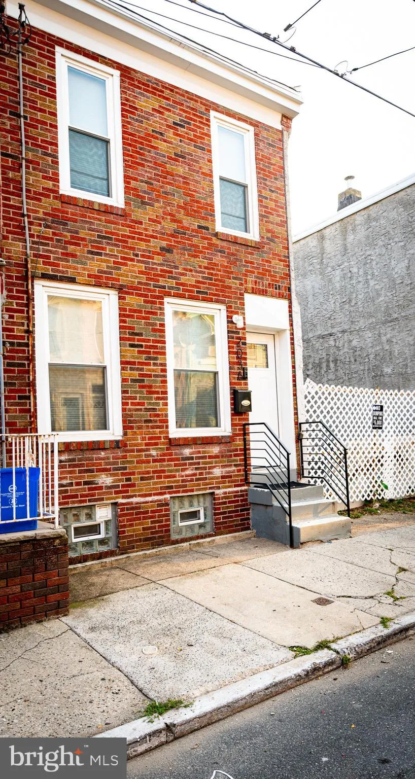 Philadelphia, Pennsylvania 19146, United States, 2 Bedrooms Bedrooms, ,3 BathroomsBathrooms,Residential,Active,233338