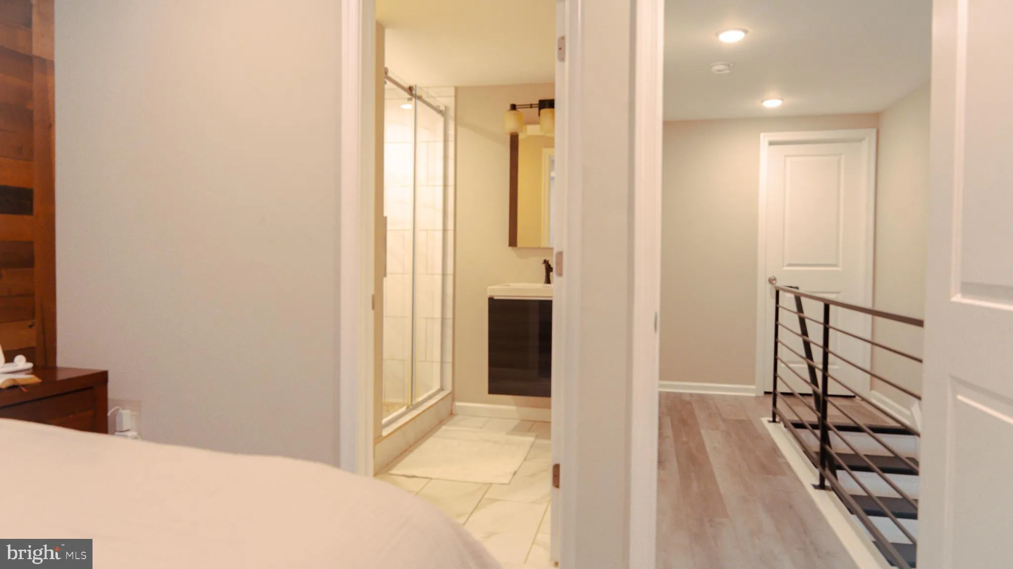 Philadelphia, Pennsylvania 19146, United States, 2 Bedrooms Bedrooms, ,3 BathroomsBathrooms,Residential,Active,233338