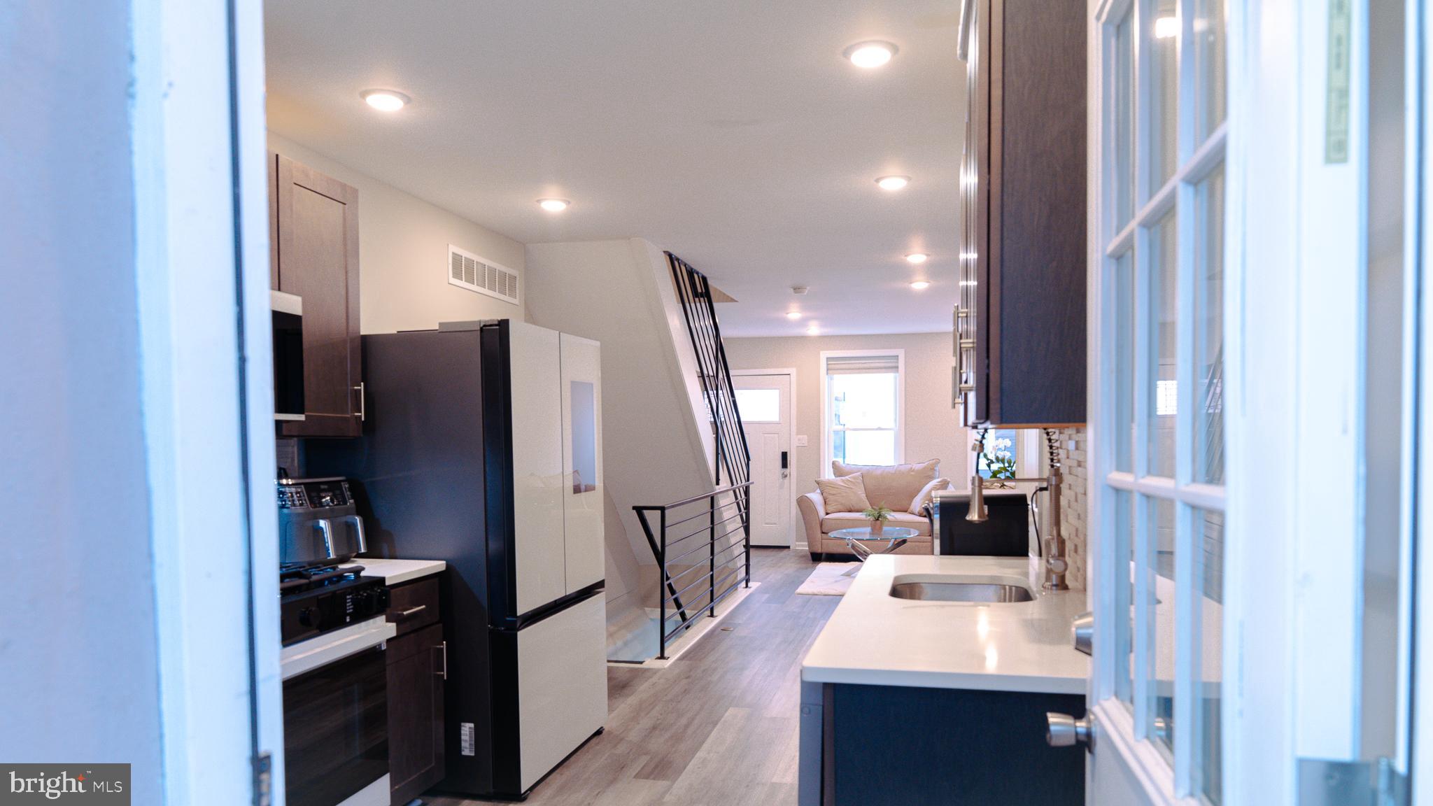 POINT BREEZE - Residential