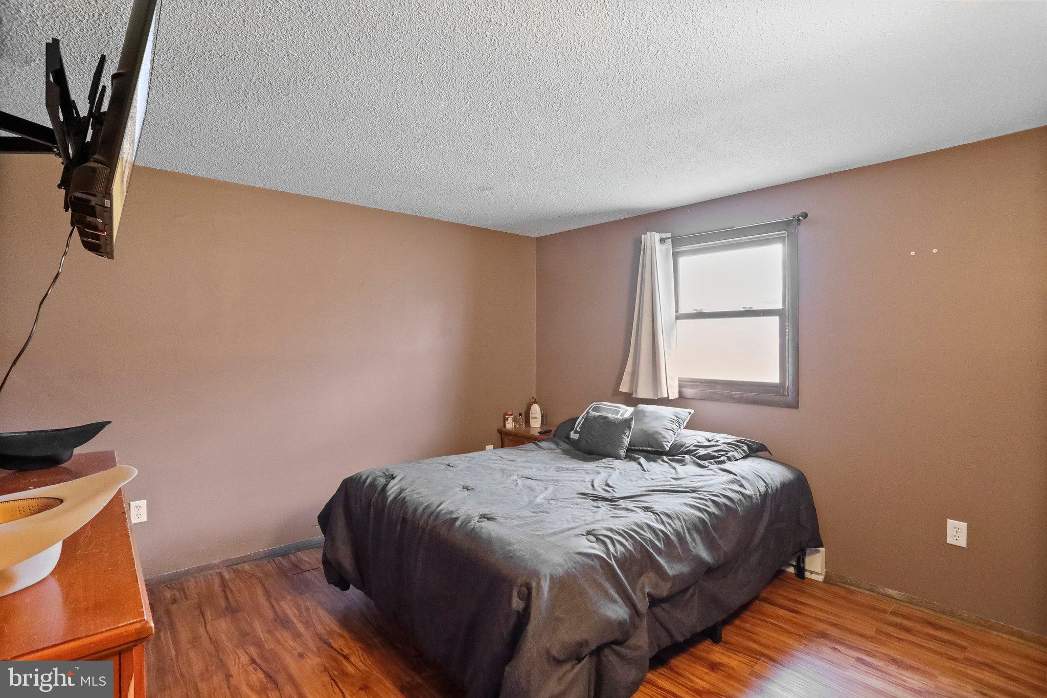 MILL CREEK - Residential