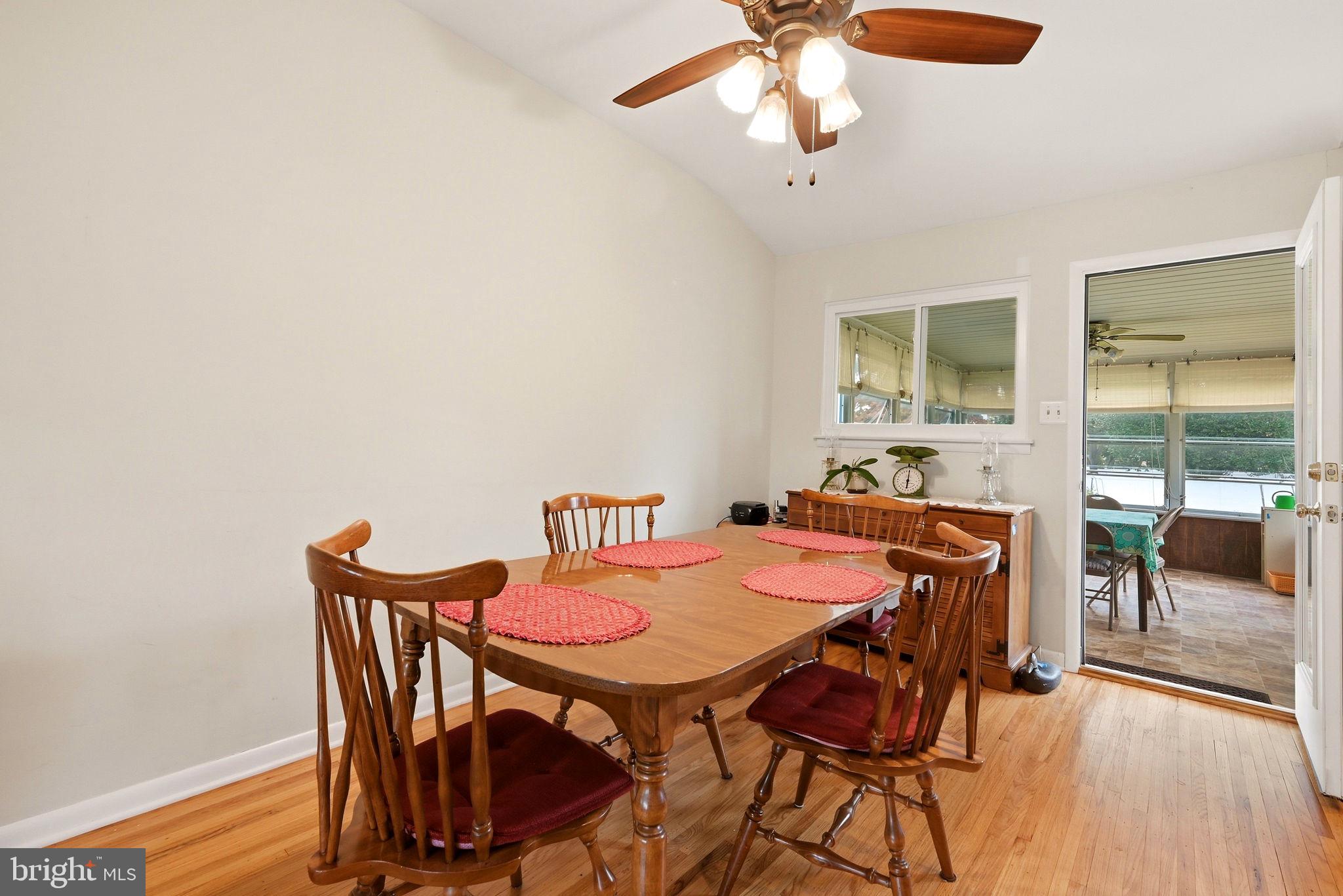 120 WOODVIEW LANE