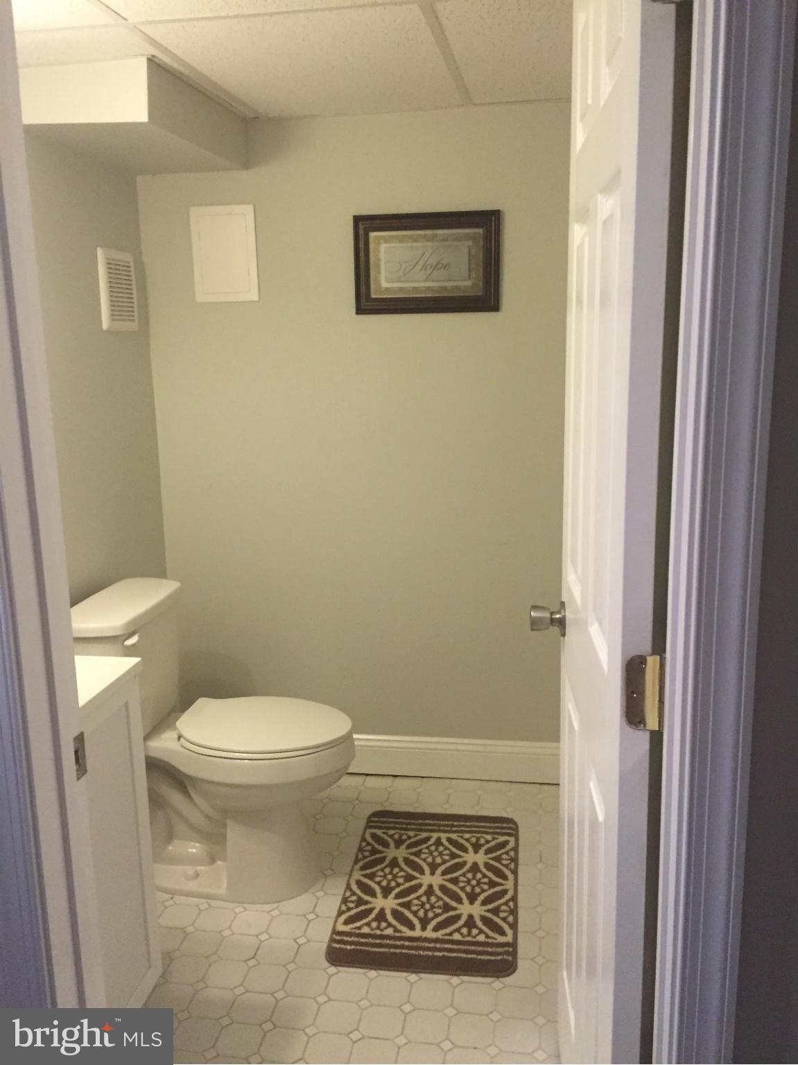 LAKE OF THE WOODS - Residential Lease