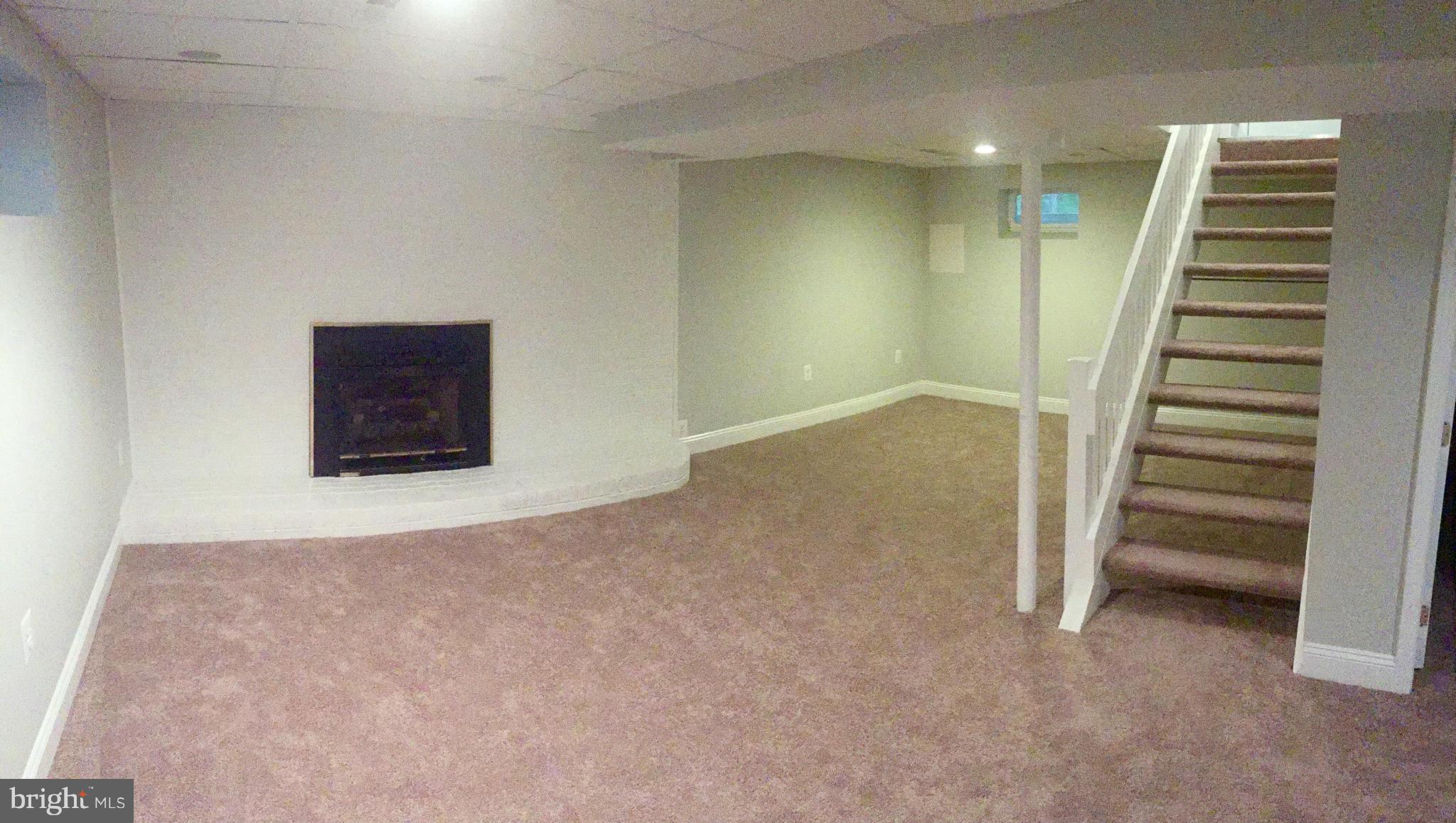 LAKE OF THE WOODS - Residential Lease