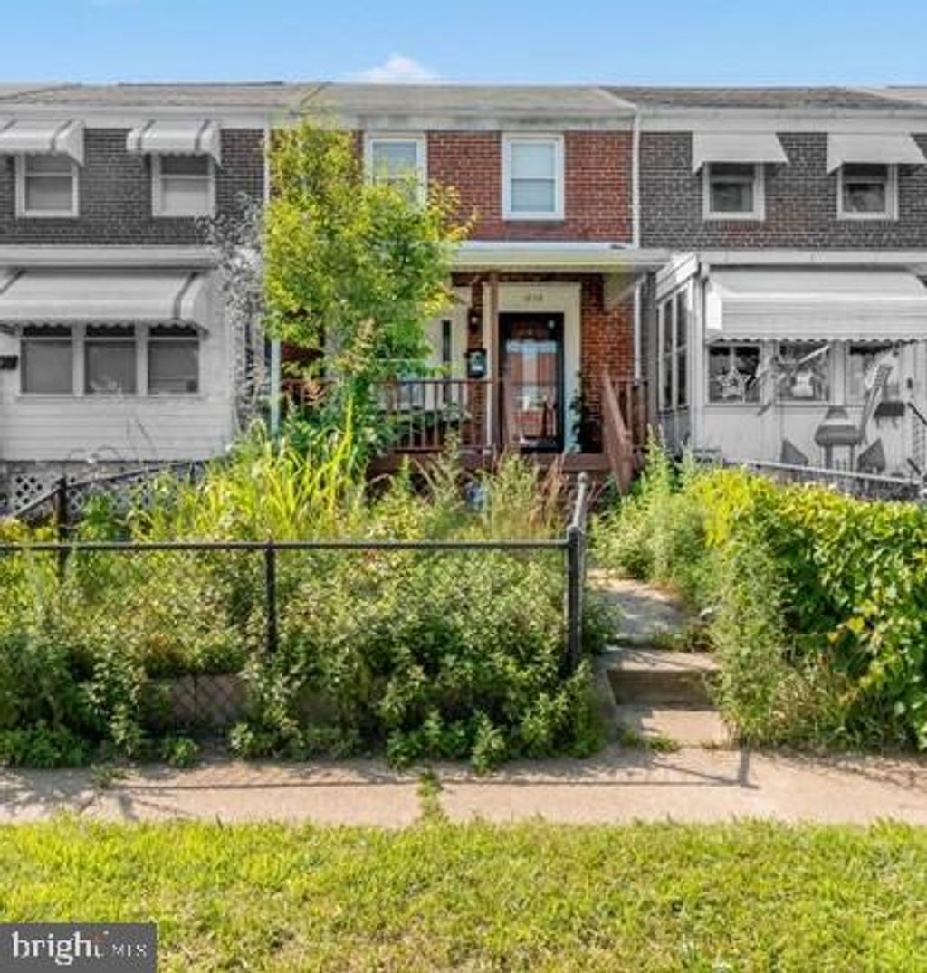 Photo of 1930 Ewald Avenue, DUNDALK, MD 21222 (MLS # MDBC2144642)