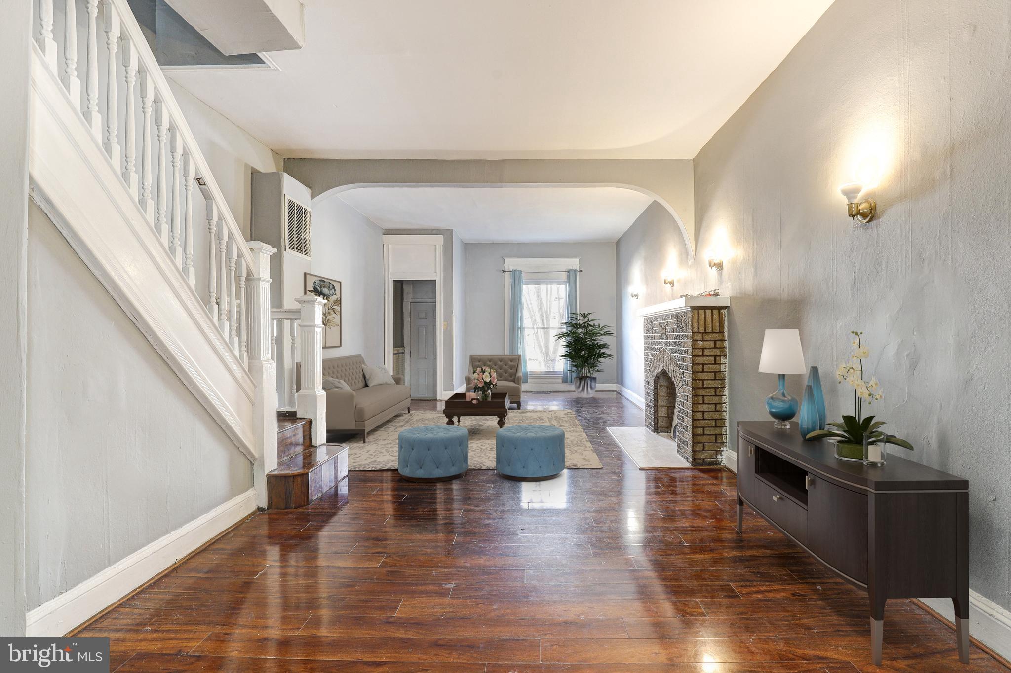 ELLWOOD PARK - Residential