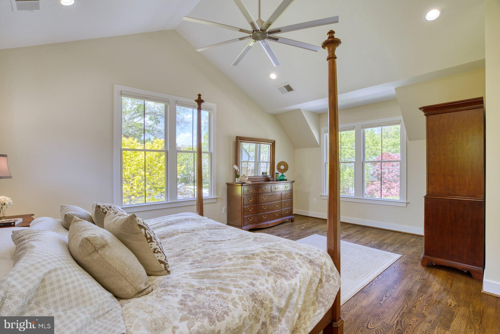 GLENCARLYN - Residential