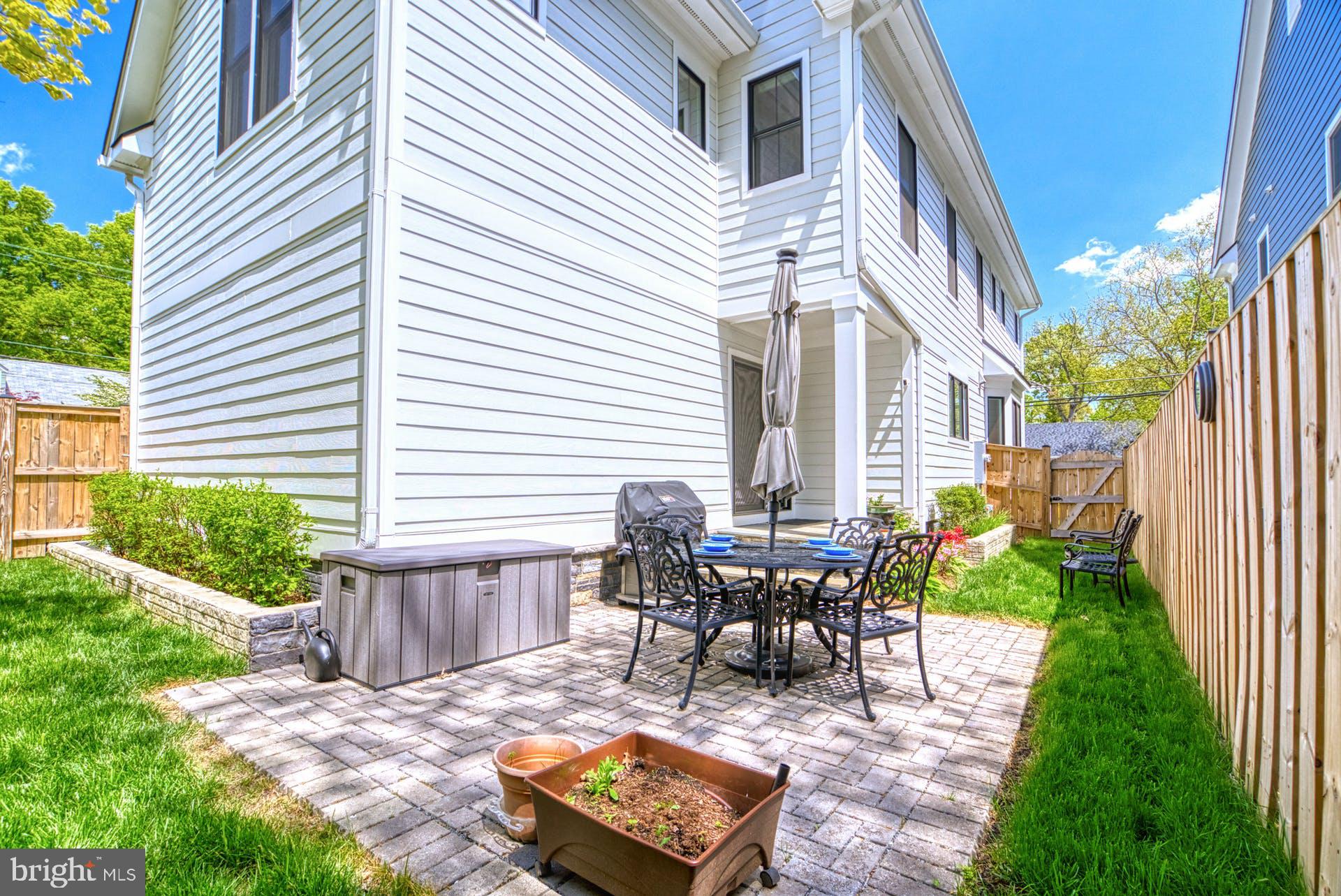 GLENCARLYN - Residential