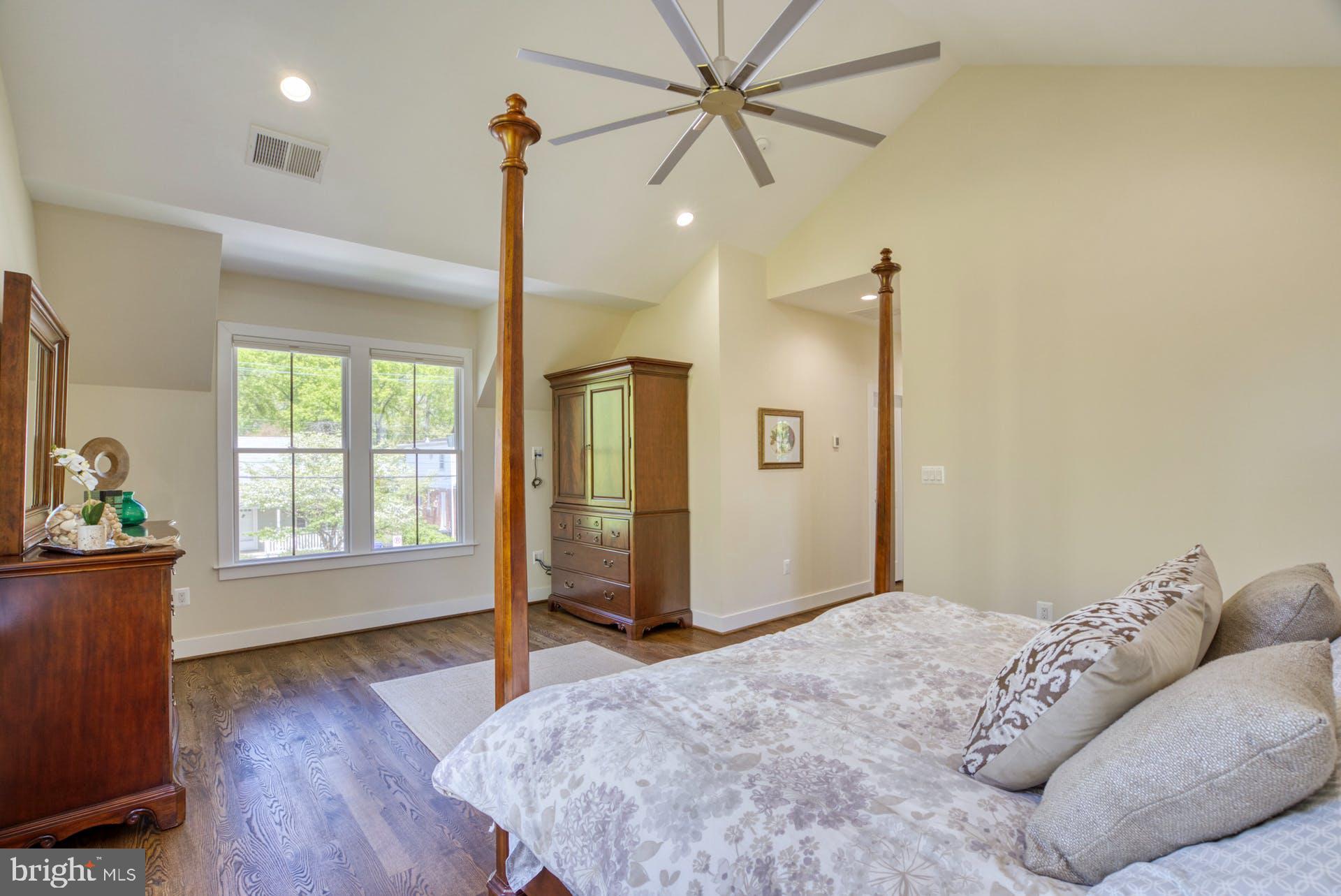 GLENCARLYN - Residential