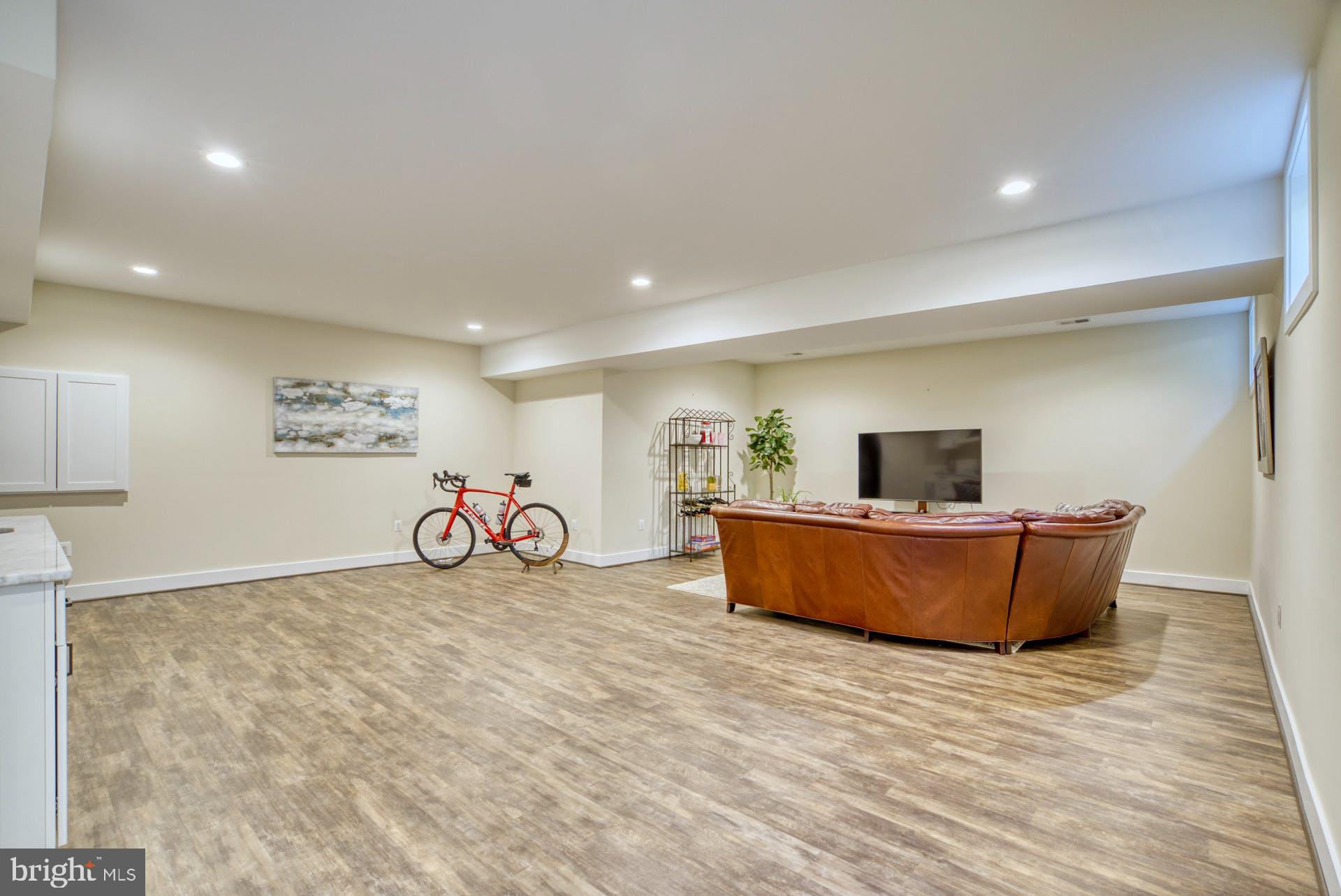 GLENCARLYN - Residential