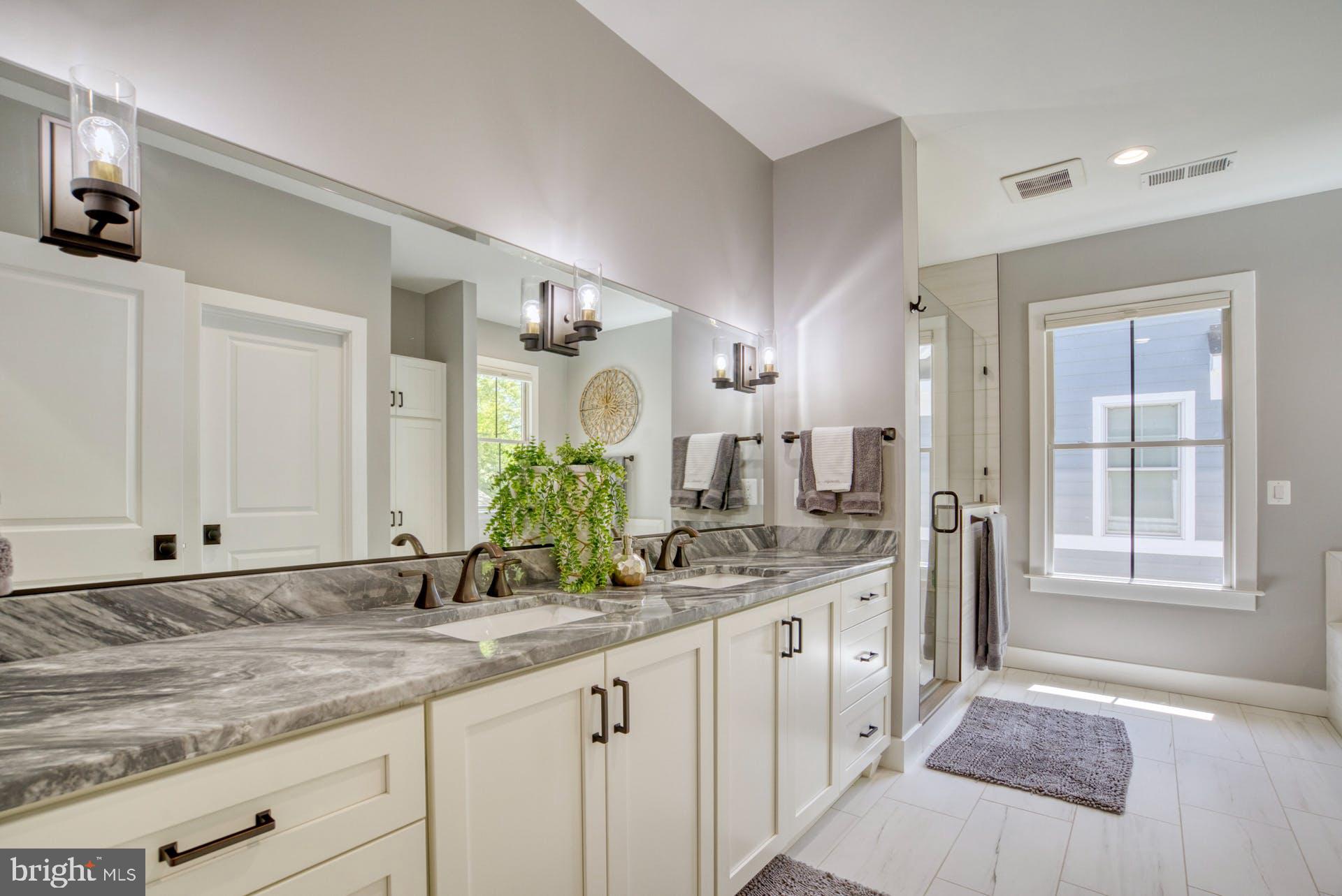 GLENCARLYN - Residential