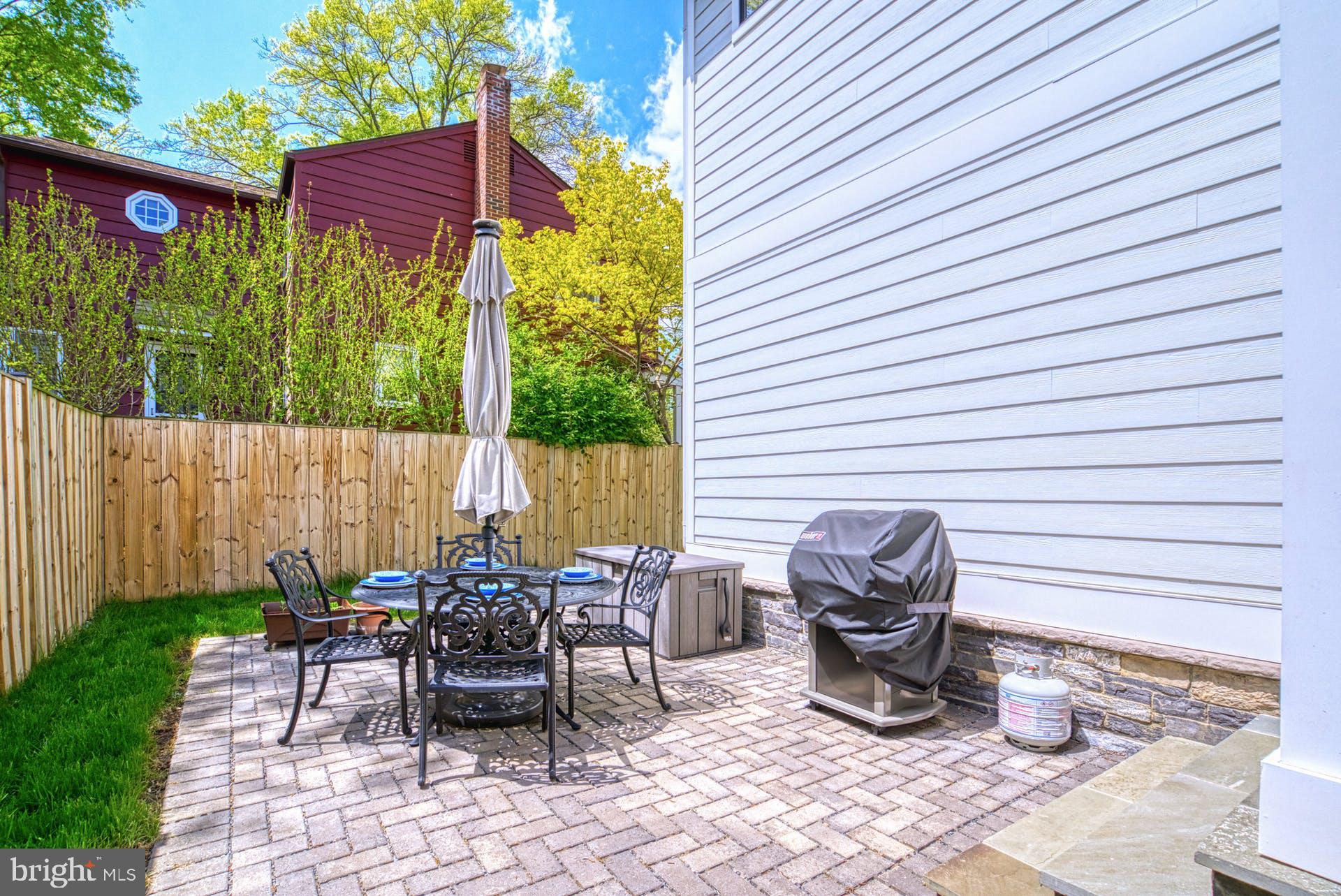 GLENCARLYN - Residential