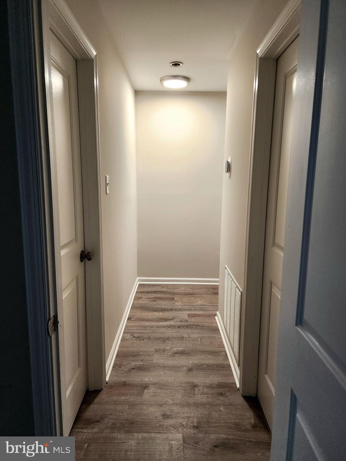 SAW MILL VALLEY - Residential