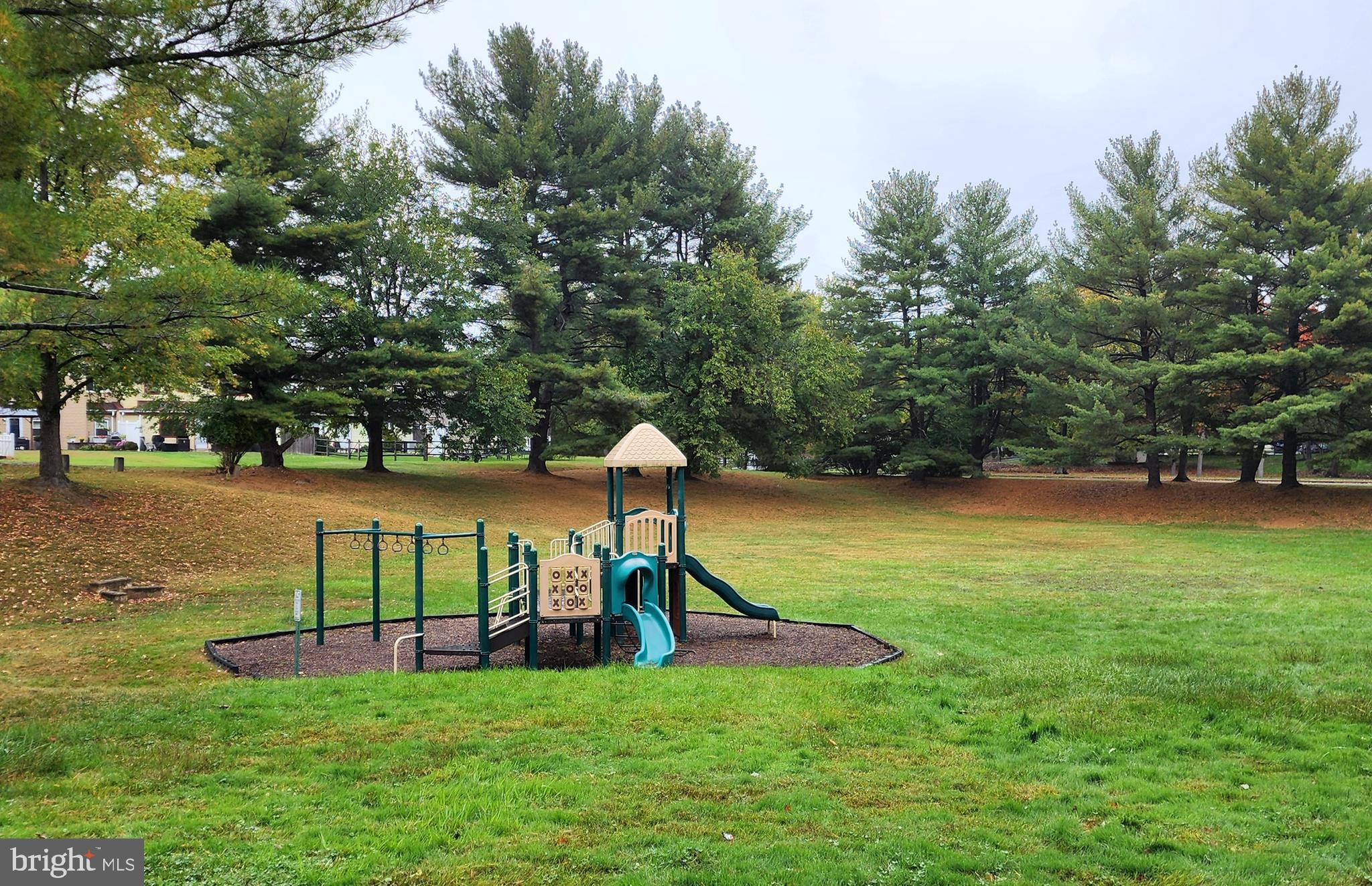 SAW MILL VALLEY - Residential