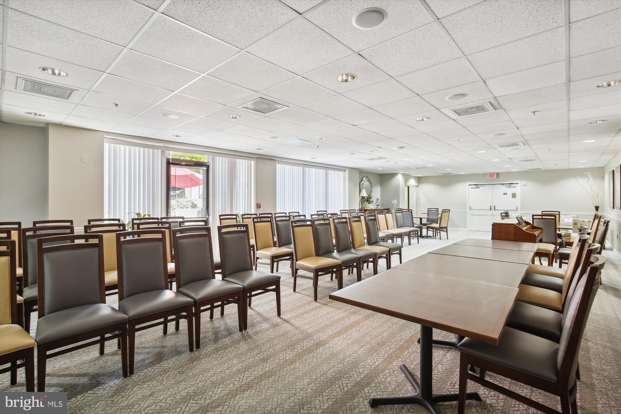 LEISURE WORLD - Residential