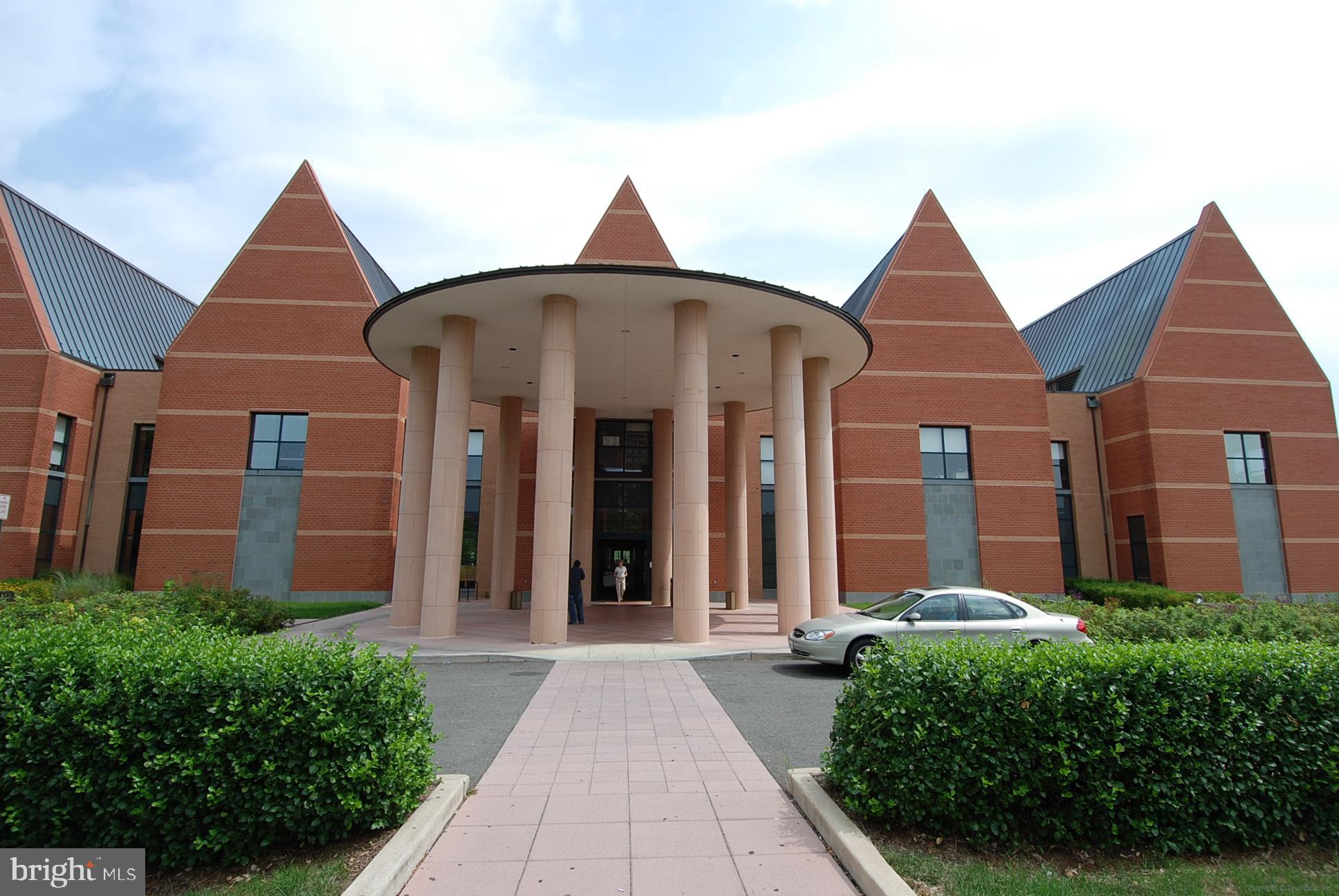 SENTINEL OF LANDMARK - Residential