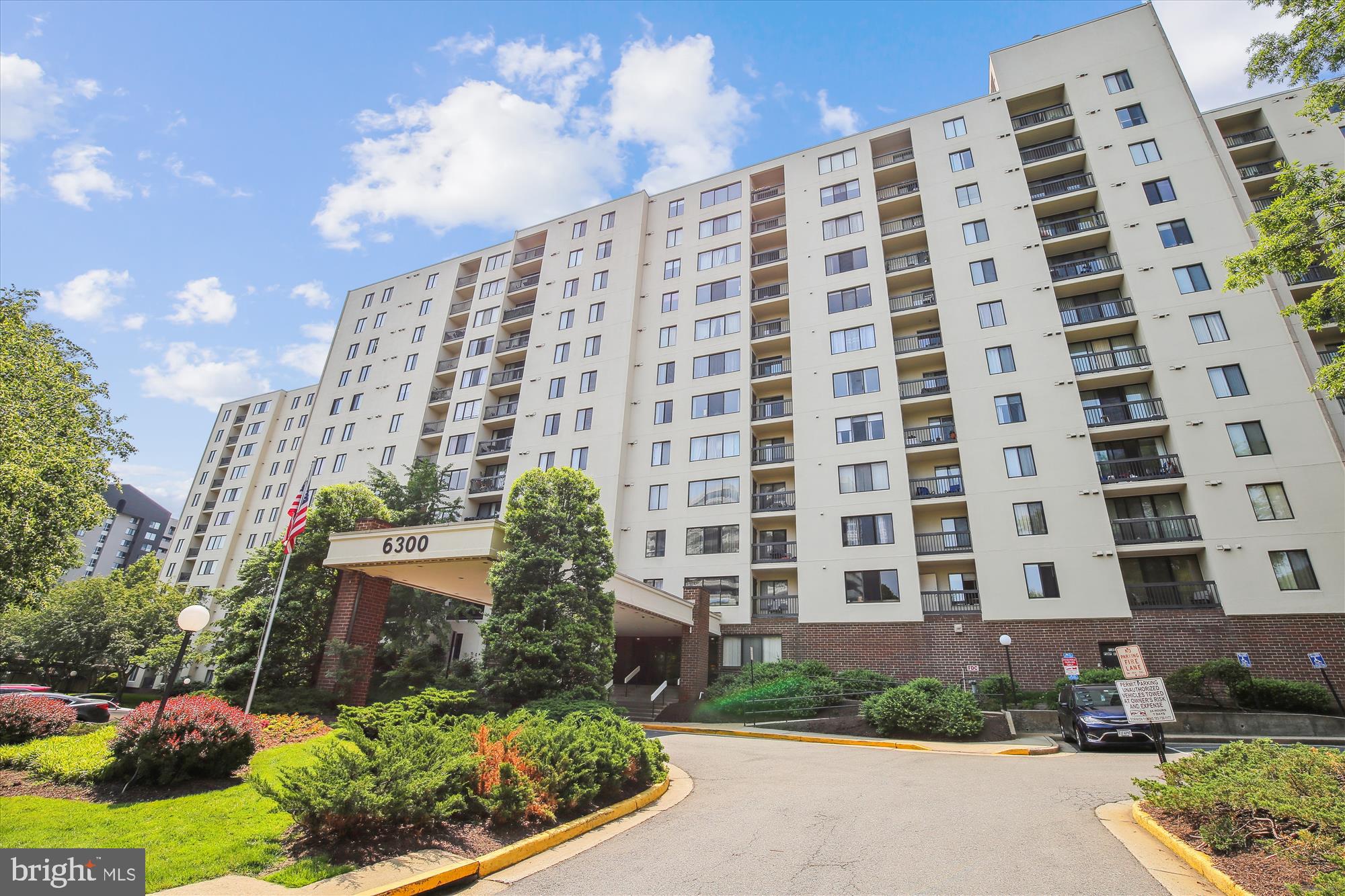 SENTINEL OF LANDMARK - Residential