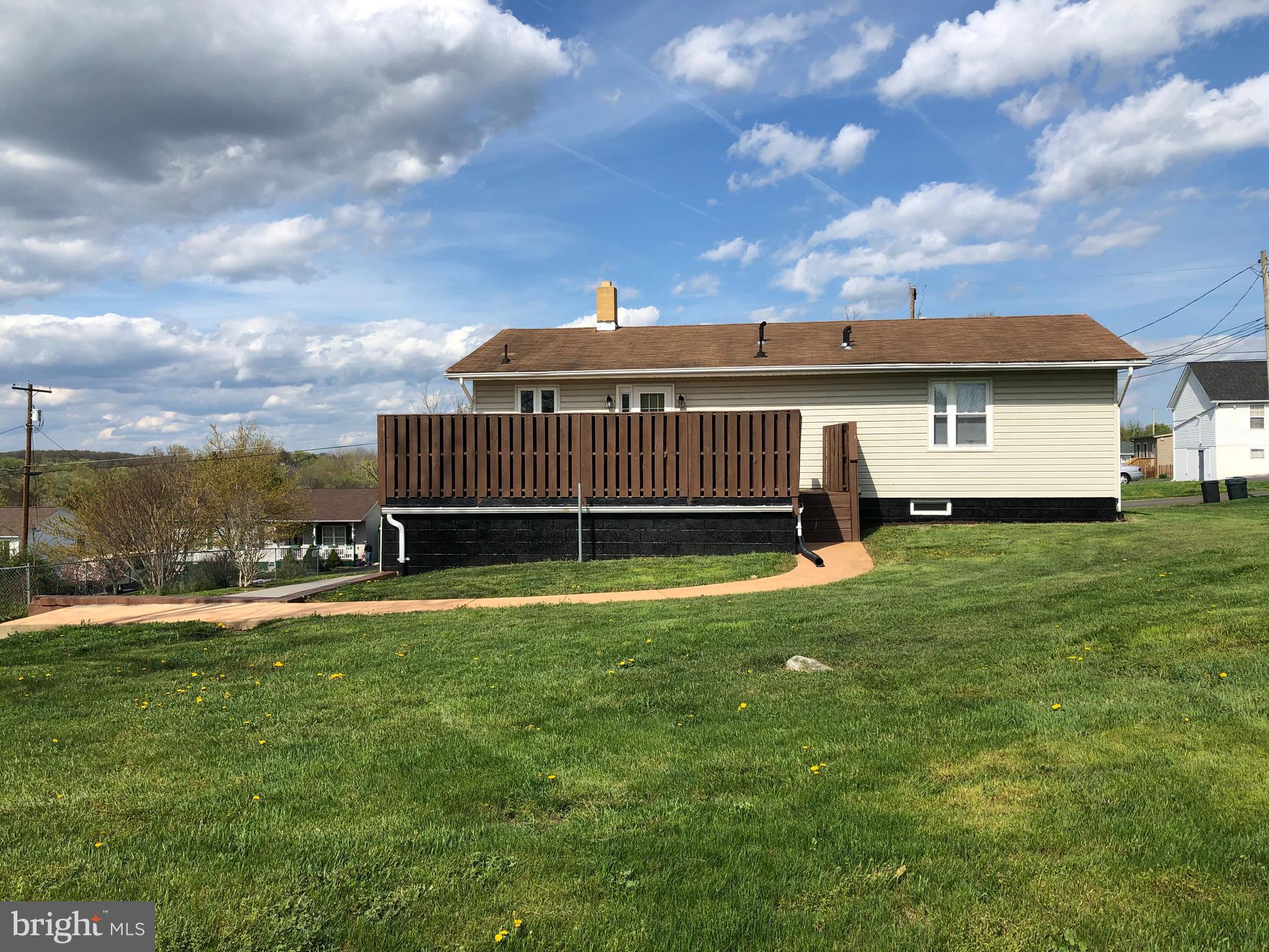 MIDDLETOWN - Residential