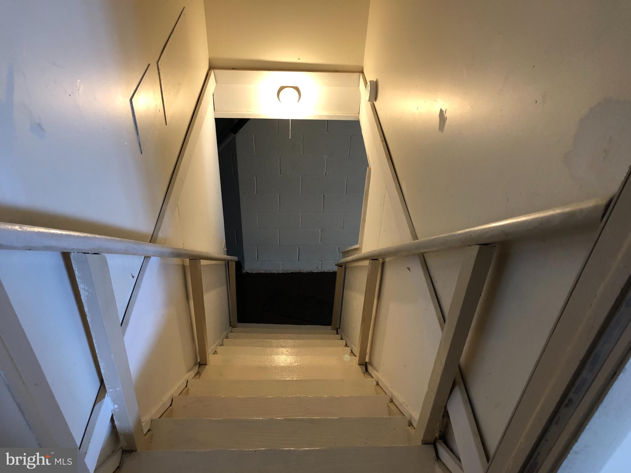 MIDDLETOWN - Residential