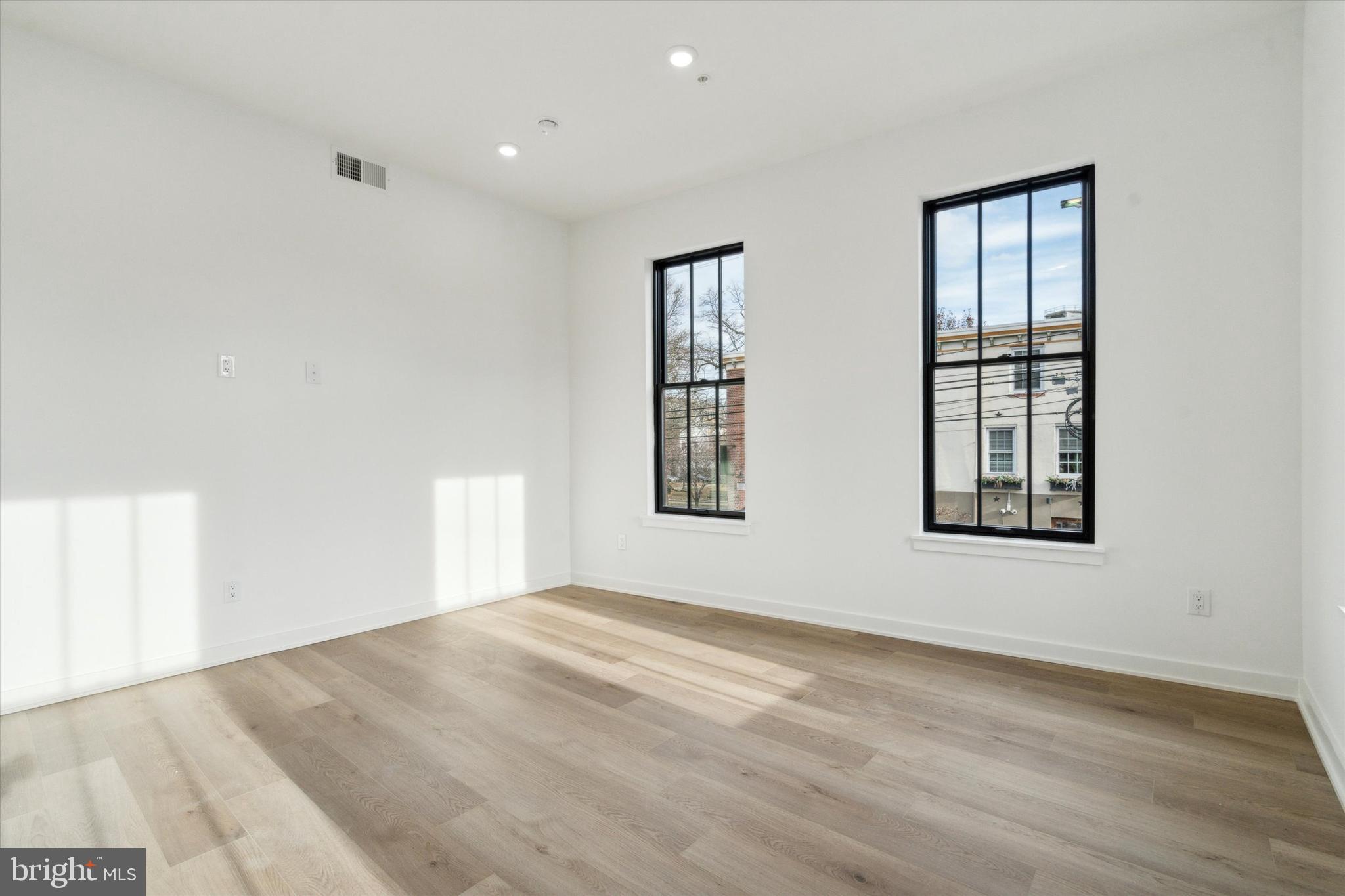 FISHTOWN - Residential Lease