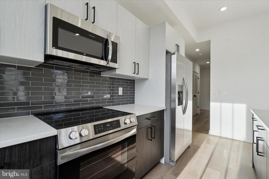 Photo of 1700 Frankford Avenue #I, PHILADELPHIA, PA 19125 (MLS # PAPH2435352)