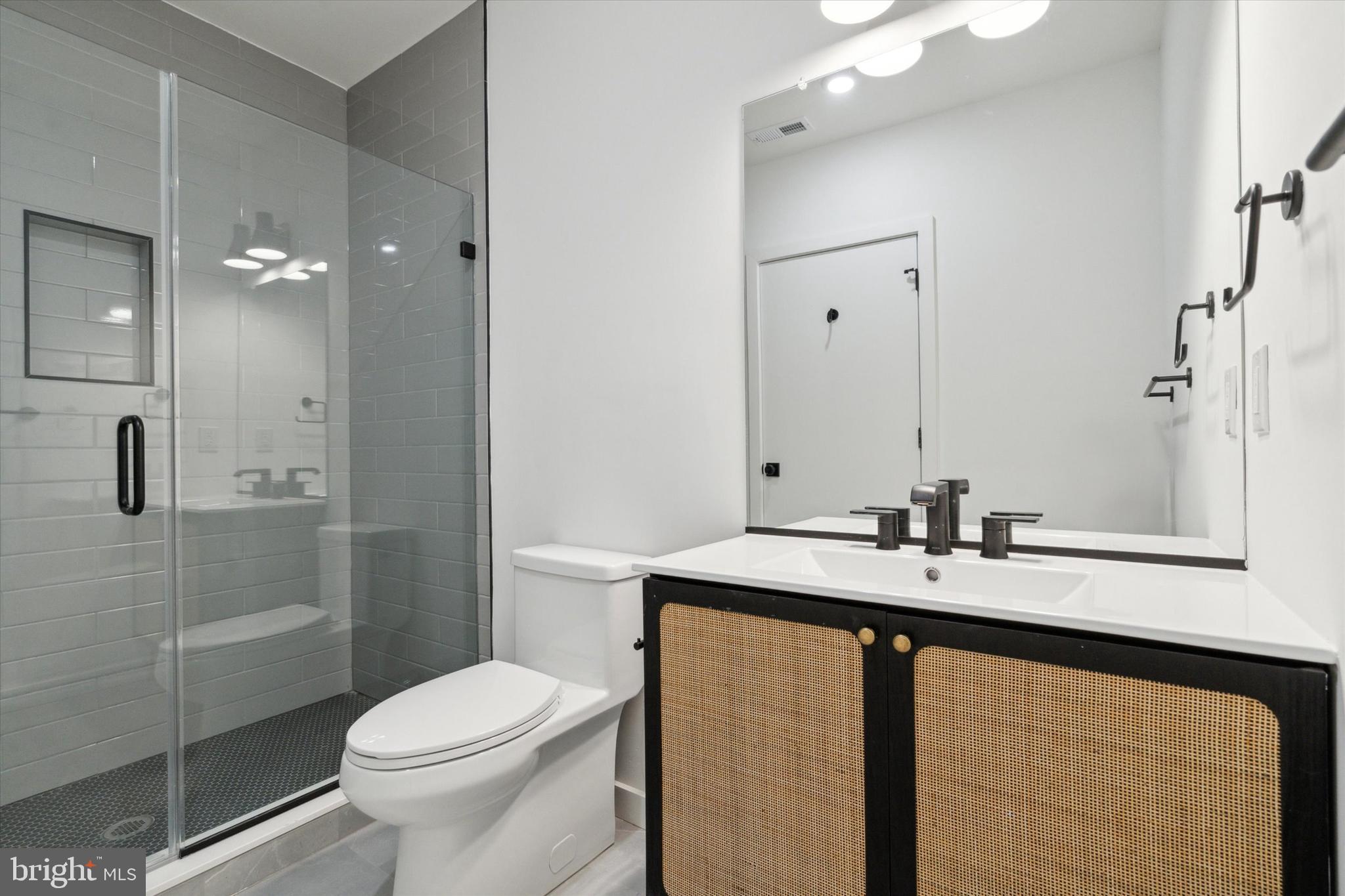 FISHTOWN - Residential Lease