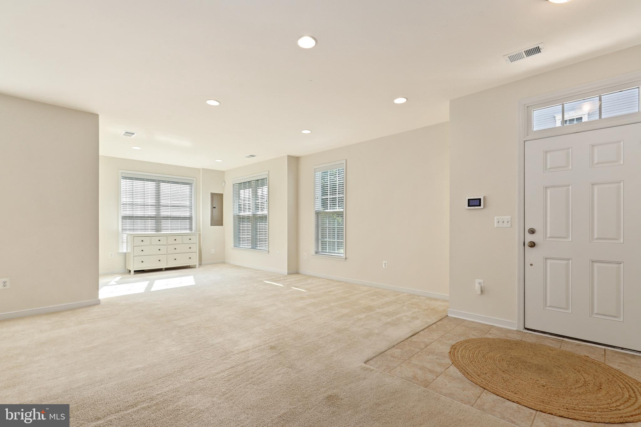 COURTYARDS AT COLONIAL FORGE - Residential