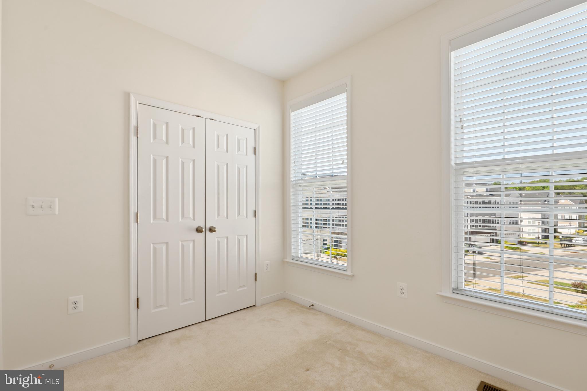 COURTYARDS AT COLONIAL FORGE - Residential