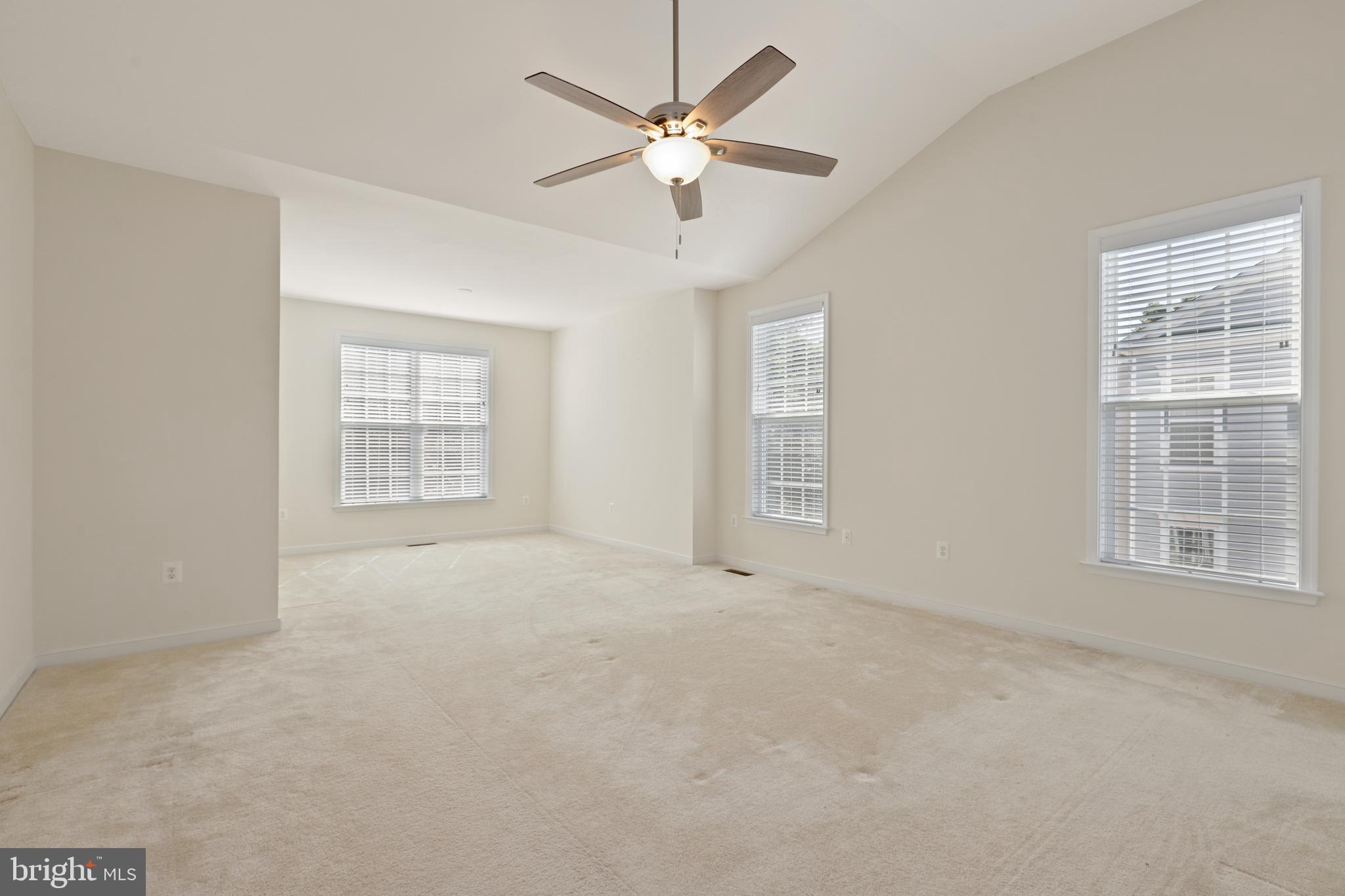 COURTYARDS AT COLONIAL FORGE - Residential