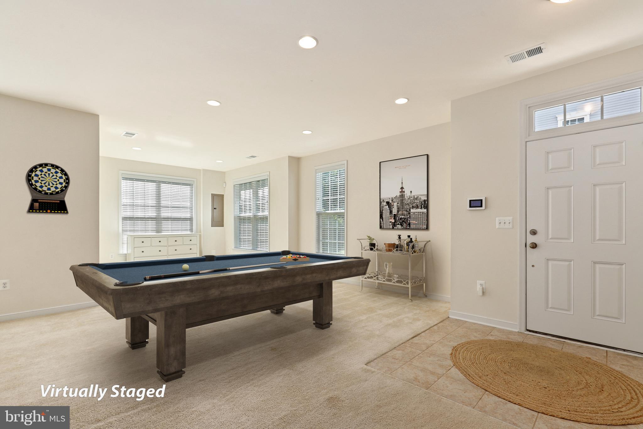 COURTYARDS AT COLONIAL FORGE - Residential