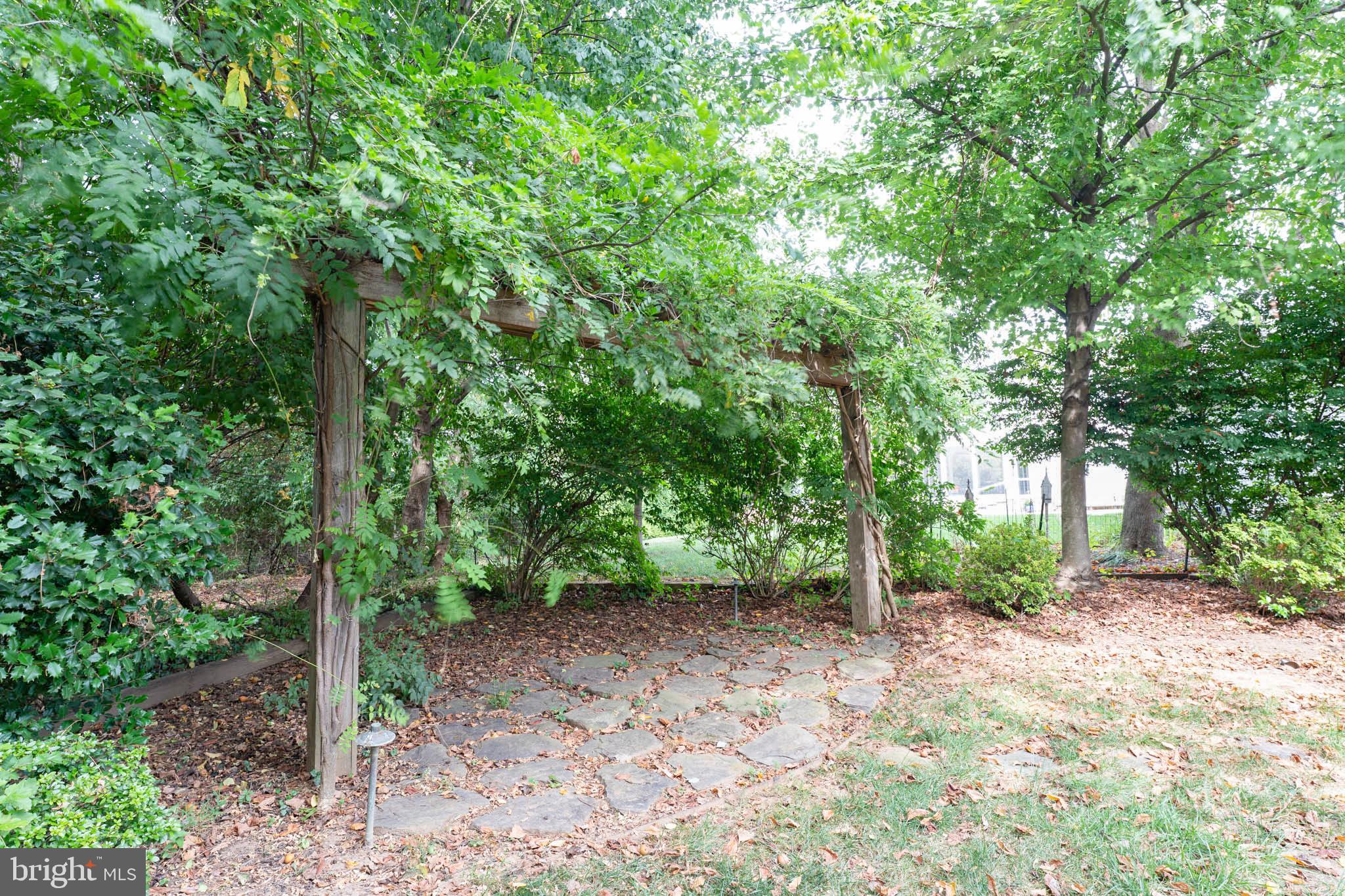 ELLISON HEIGHTS - Residential