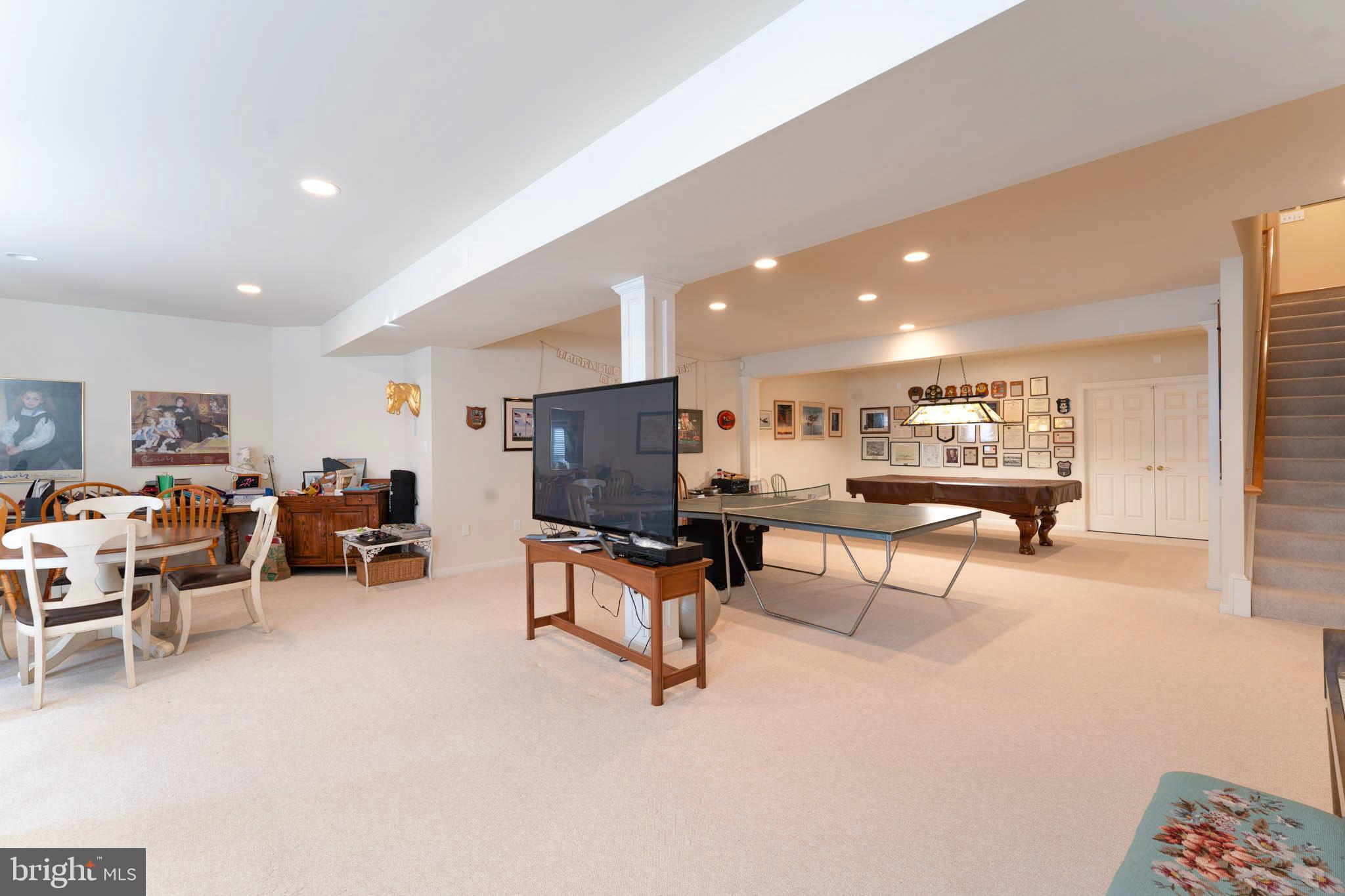 ELLISON HEIGHTS - Residential