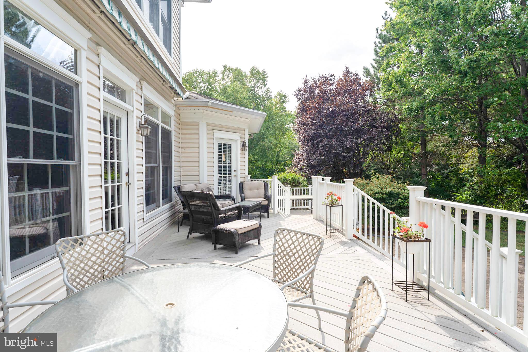 ELLISON HEIGHTS - Residential